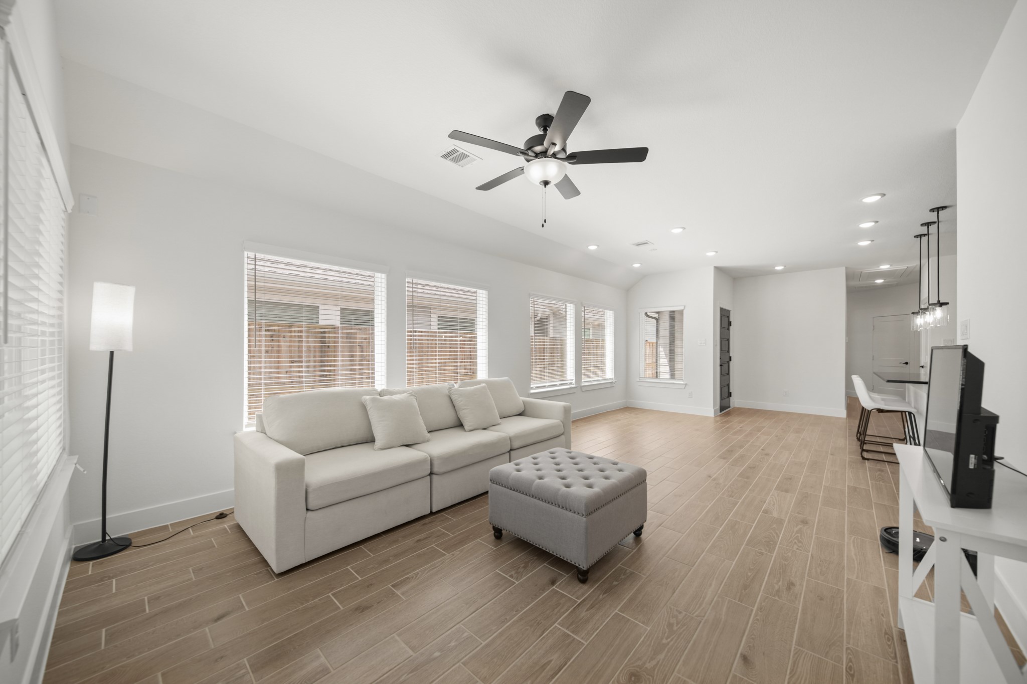10111 Crescendo Way Property Photo 8