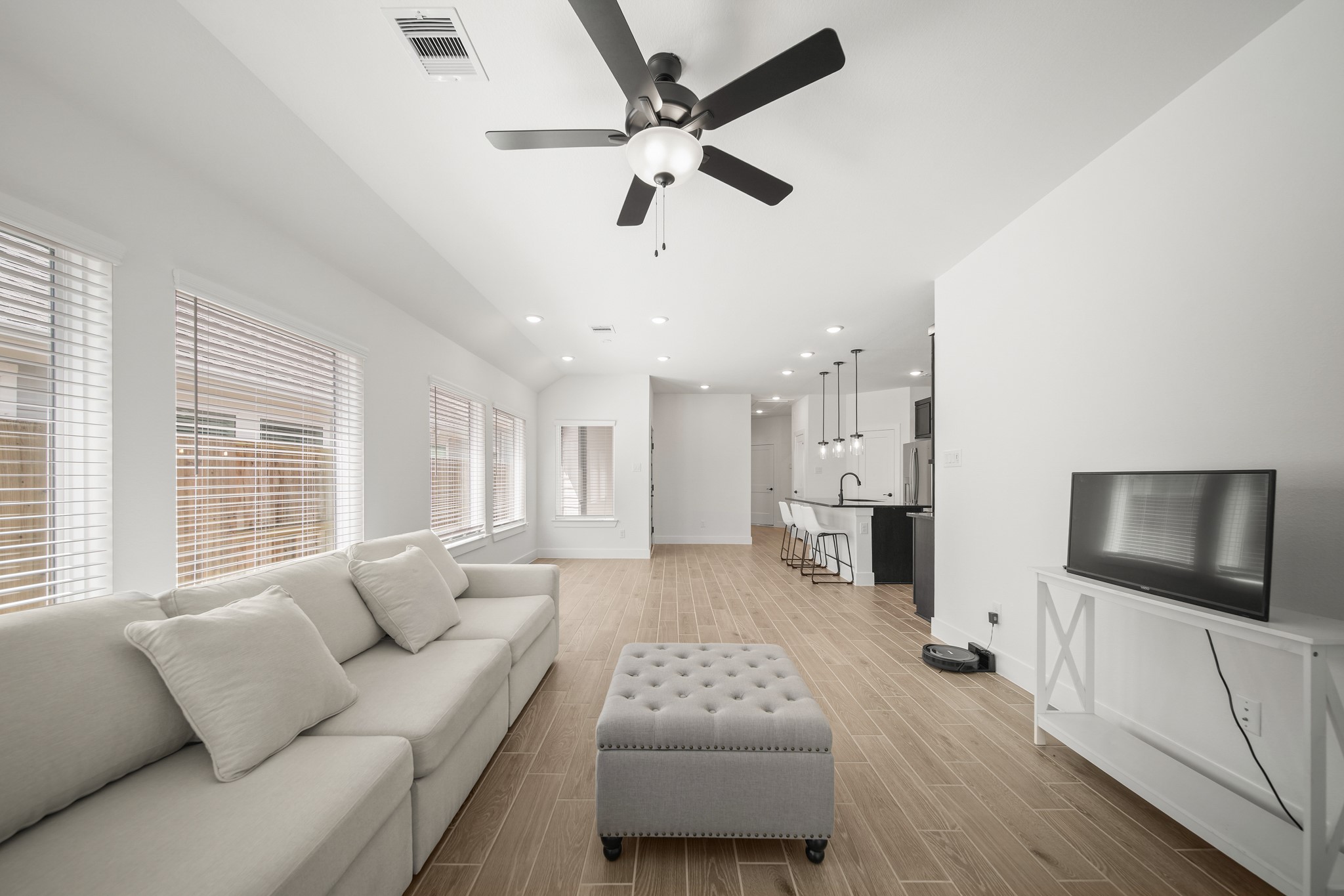 10111 Crescendo Way Property Photo 9