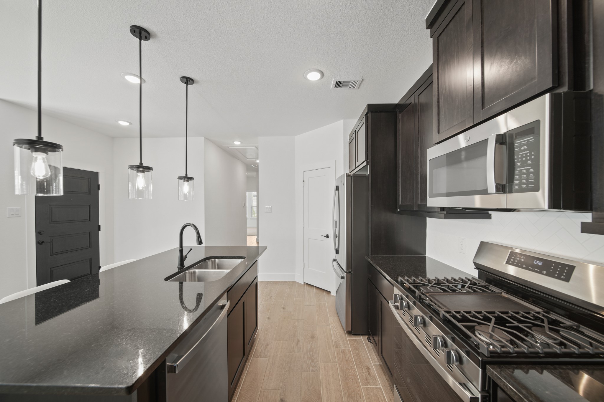 10111 Crescendo Way Property Photo 15
