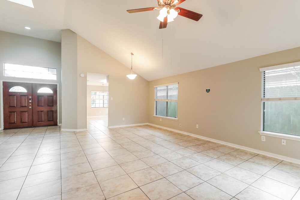 8619 Spring Green Drive Property Photo 6