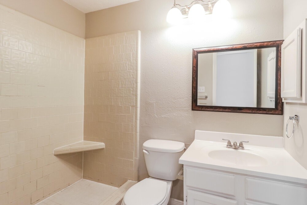 8619 Spring Green Drive Property Photo 15