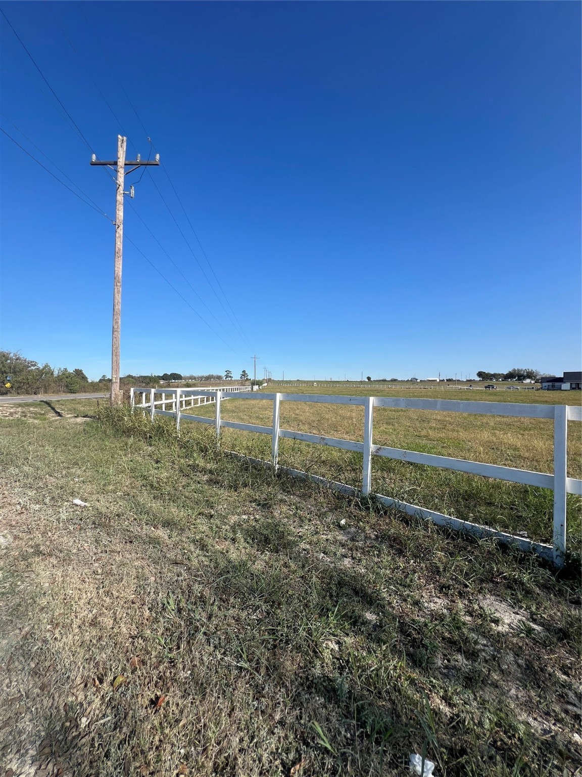3320 Fm 149 East Property Photo 2