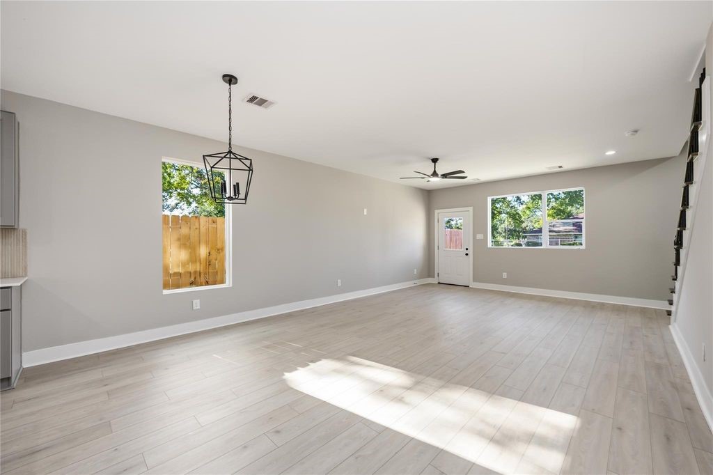 5827 Polly Unit A Street A Property Photo 3