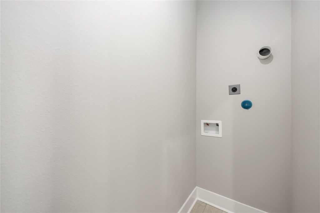 5827 Polly Unit A Street A Property Photo 11