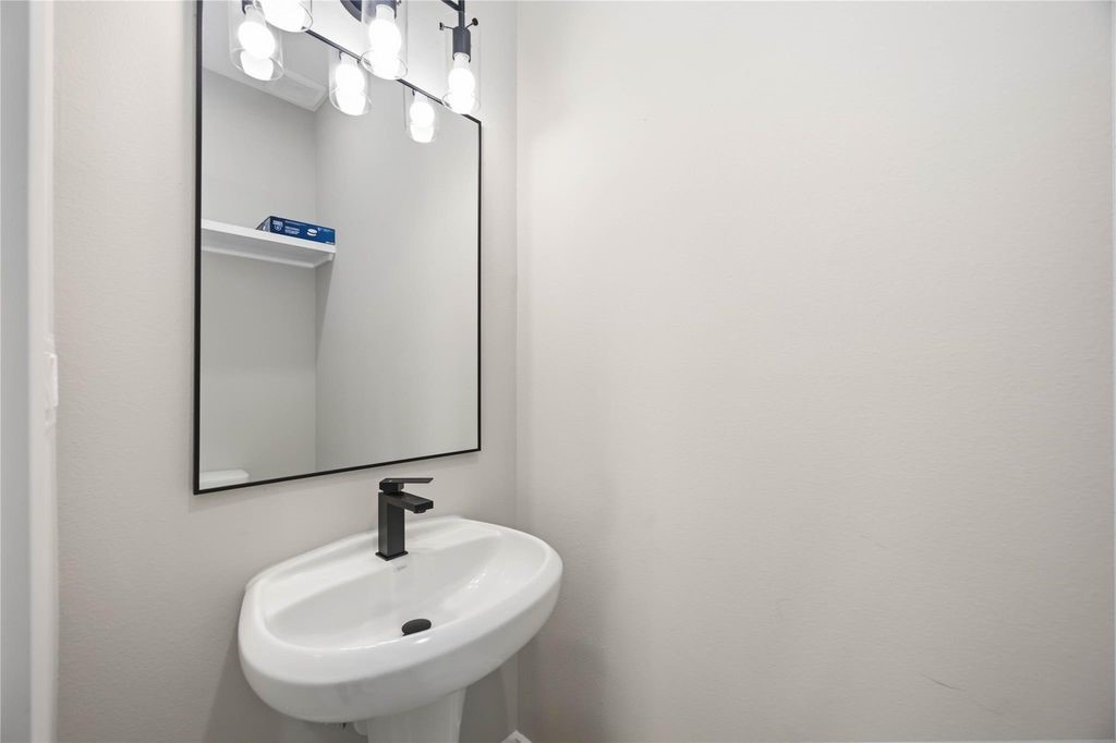5827 Polly Unit A Street A Property Photo 12