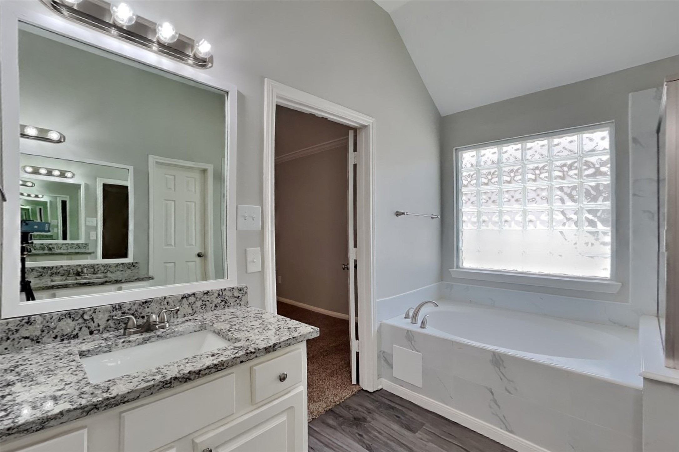 7031 Tallow Knoll Lane Property Photo 10