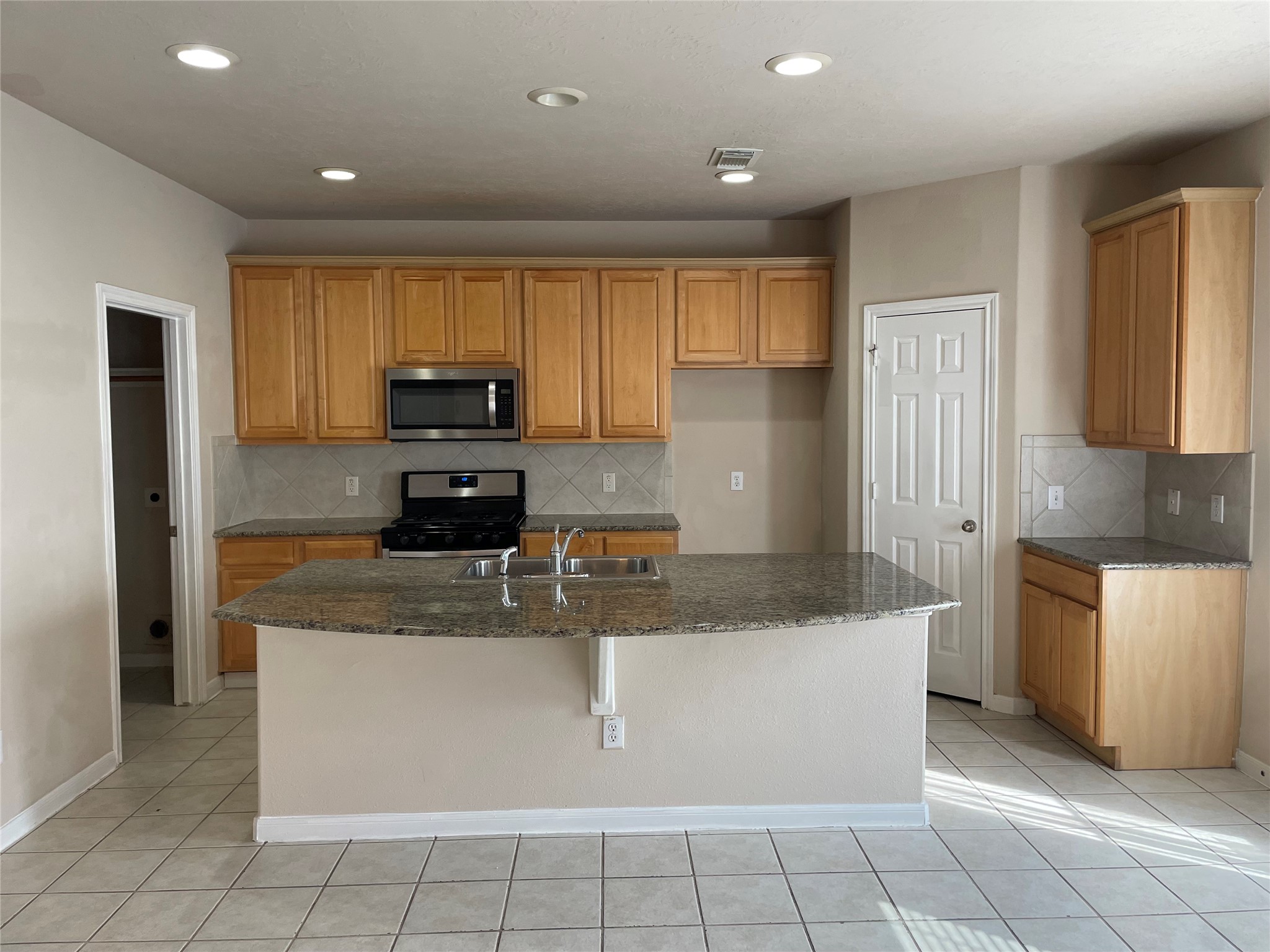 12606 Egret Hill Court Property Photo 6