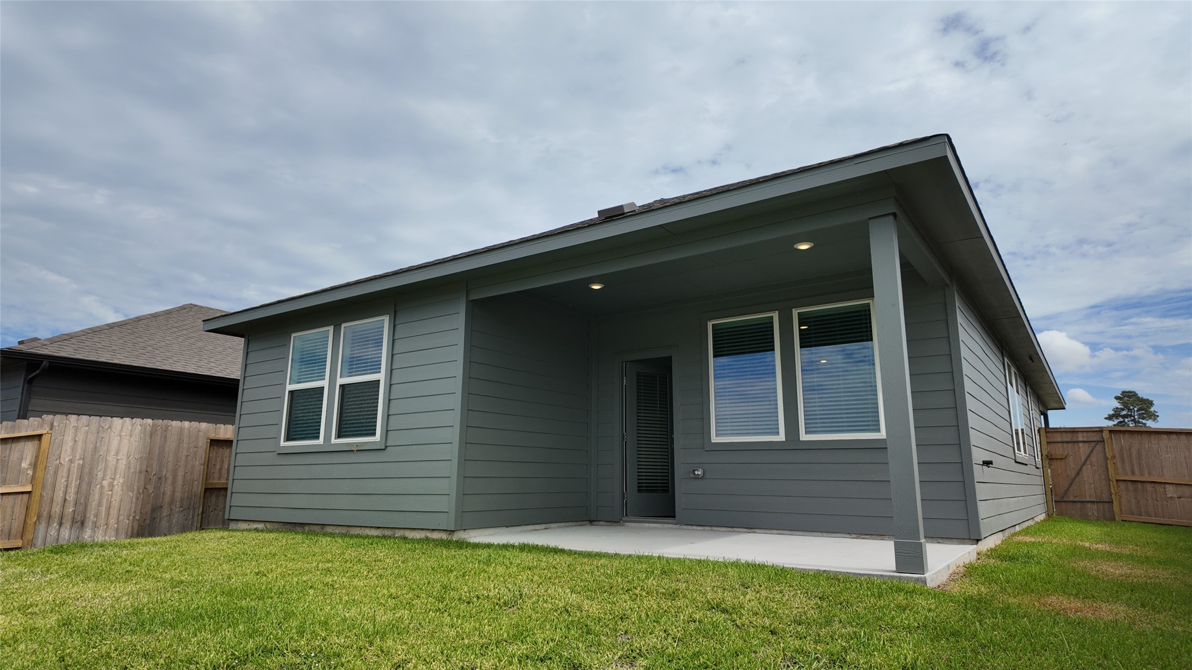 14190 Granger Pointe Lane Property Photo 11