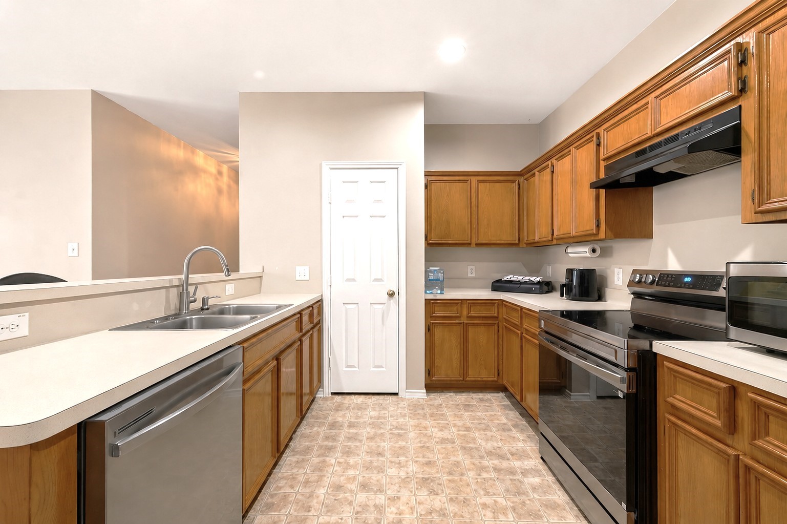 12830 Lodenbriar Drive Property Photo 12