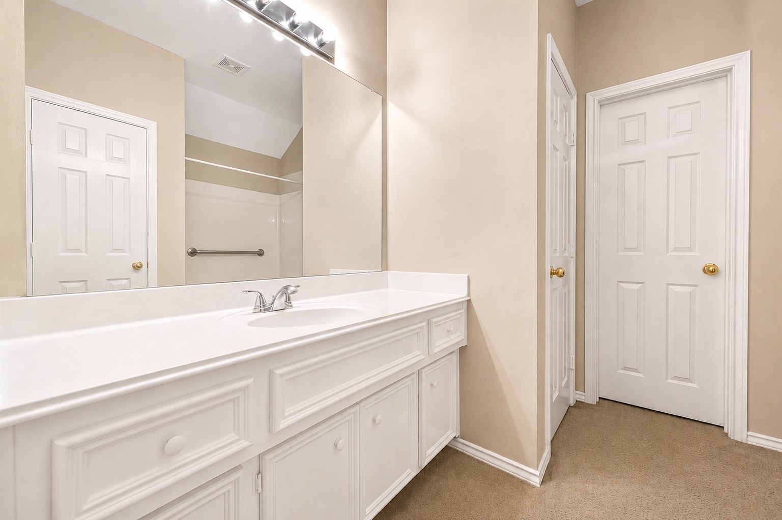 12830 Lodenbriar Drive Property Photo 15