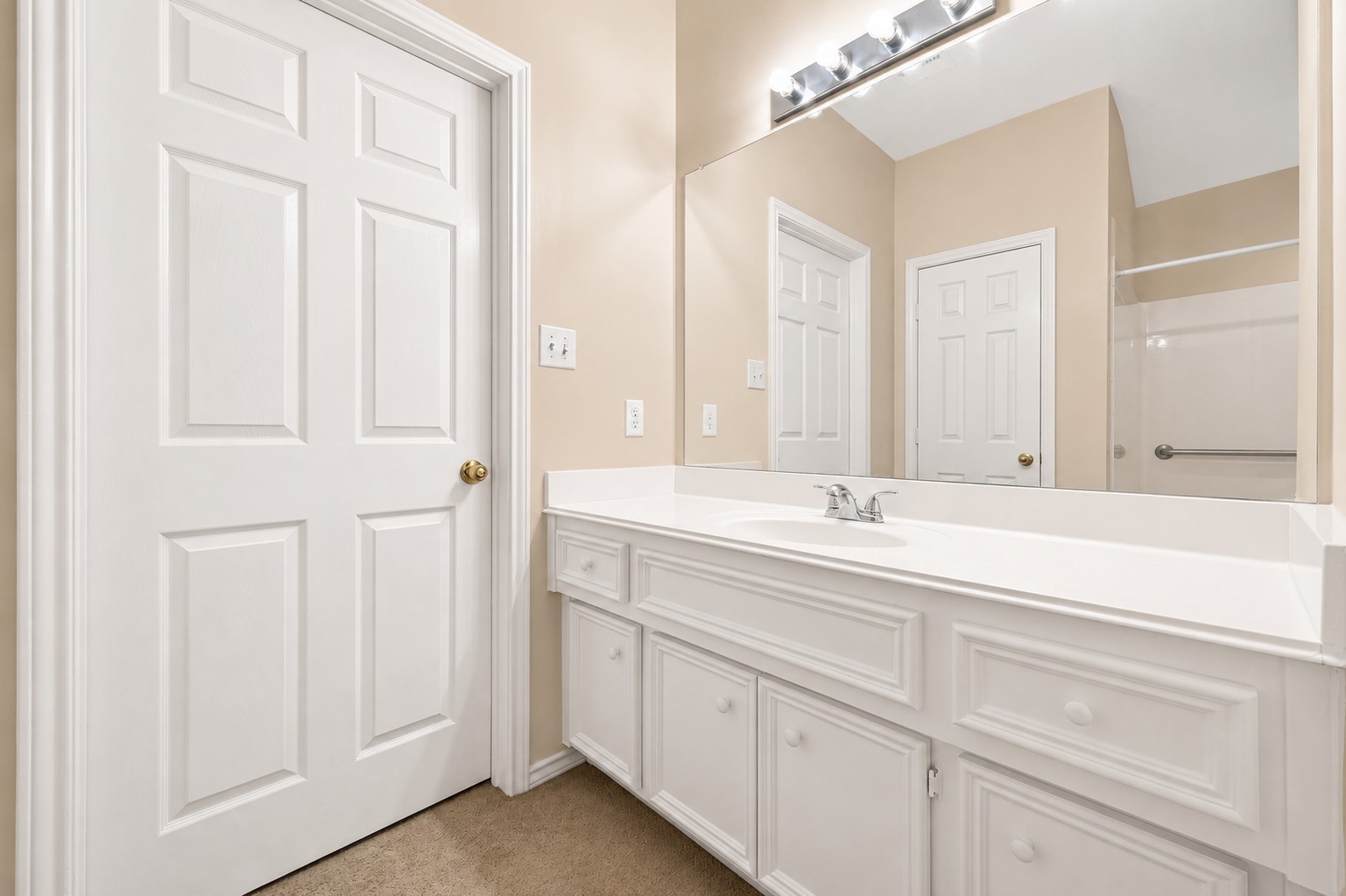 12830 Lodenbriar Drive Property Photo 16