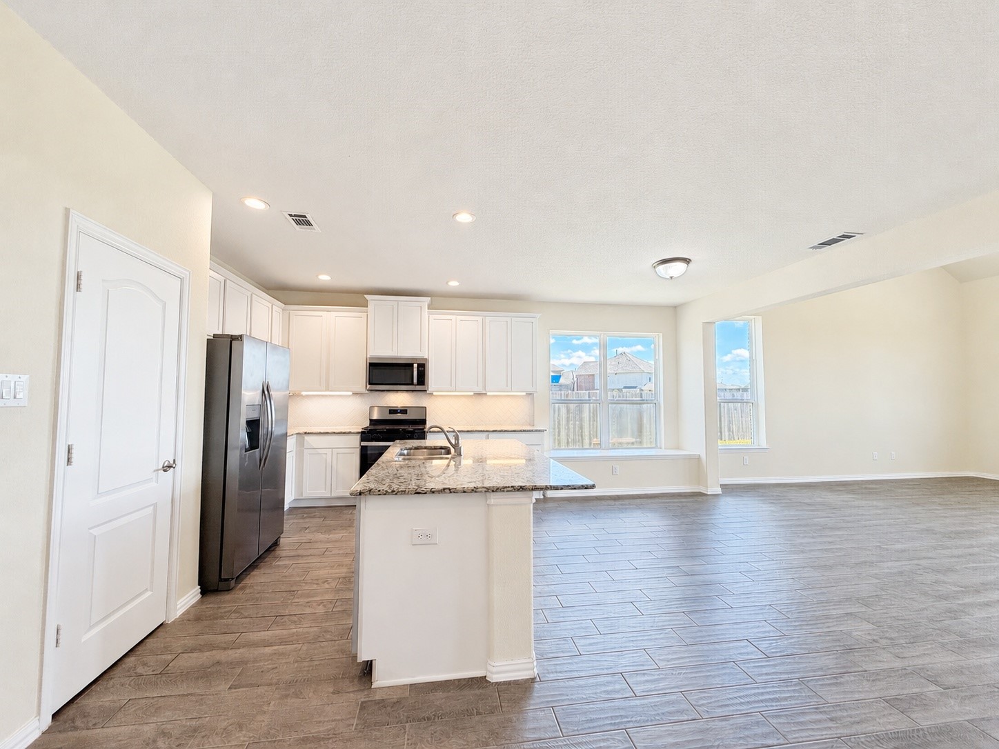 9734 Willowmoor Lane Property Photo 9