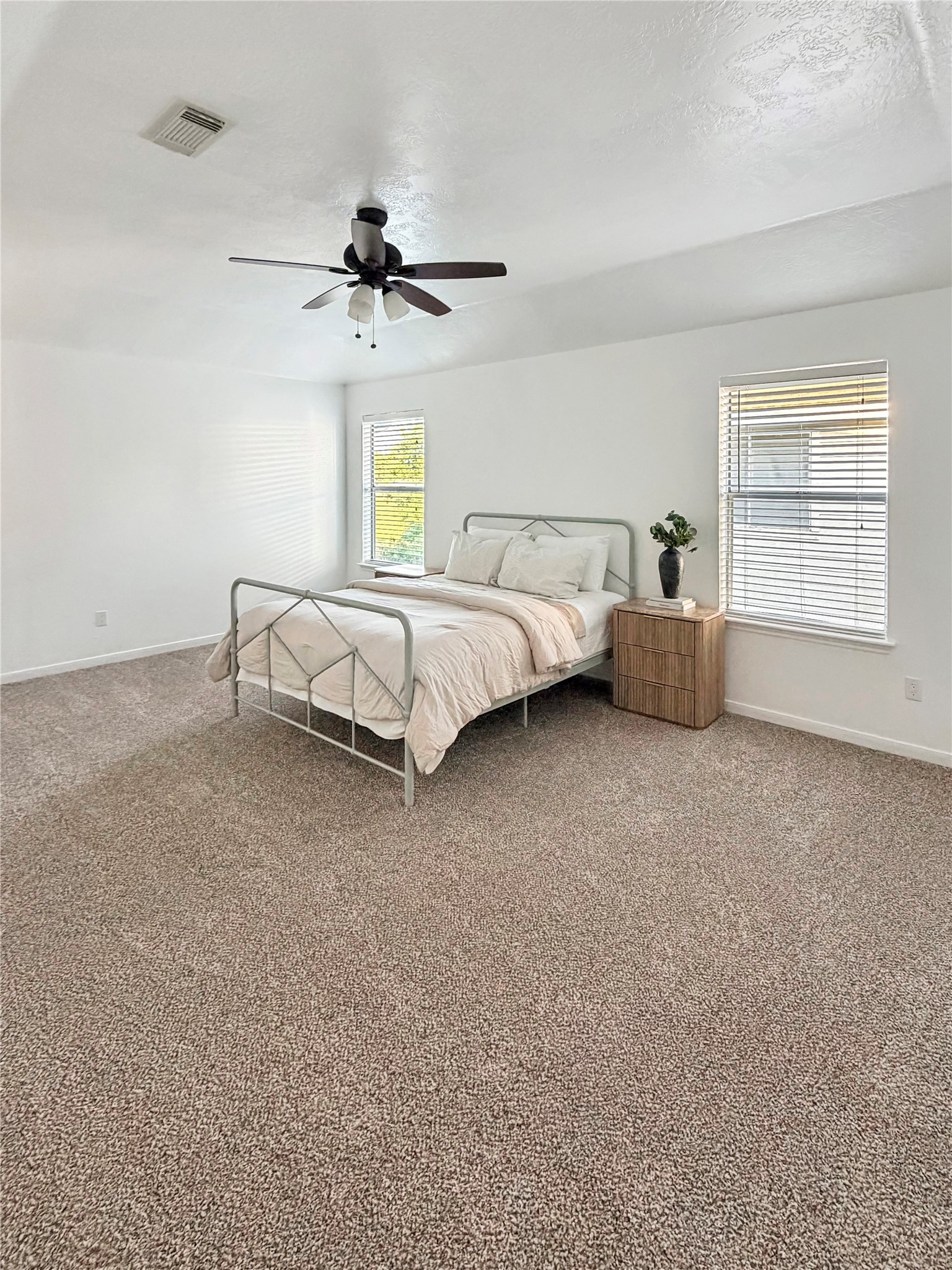 5702 E Towerglen Loop Property Photo 10