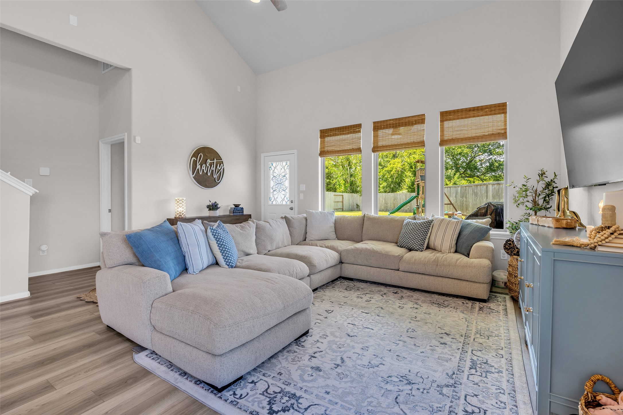 2713 Jumeirah Lane Property Photo 4