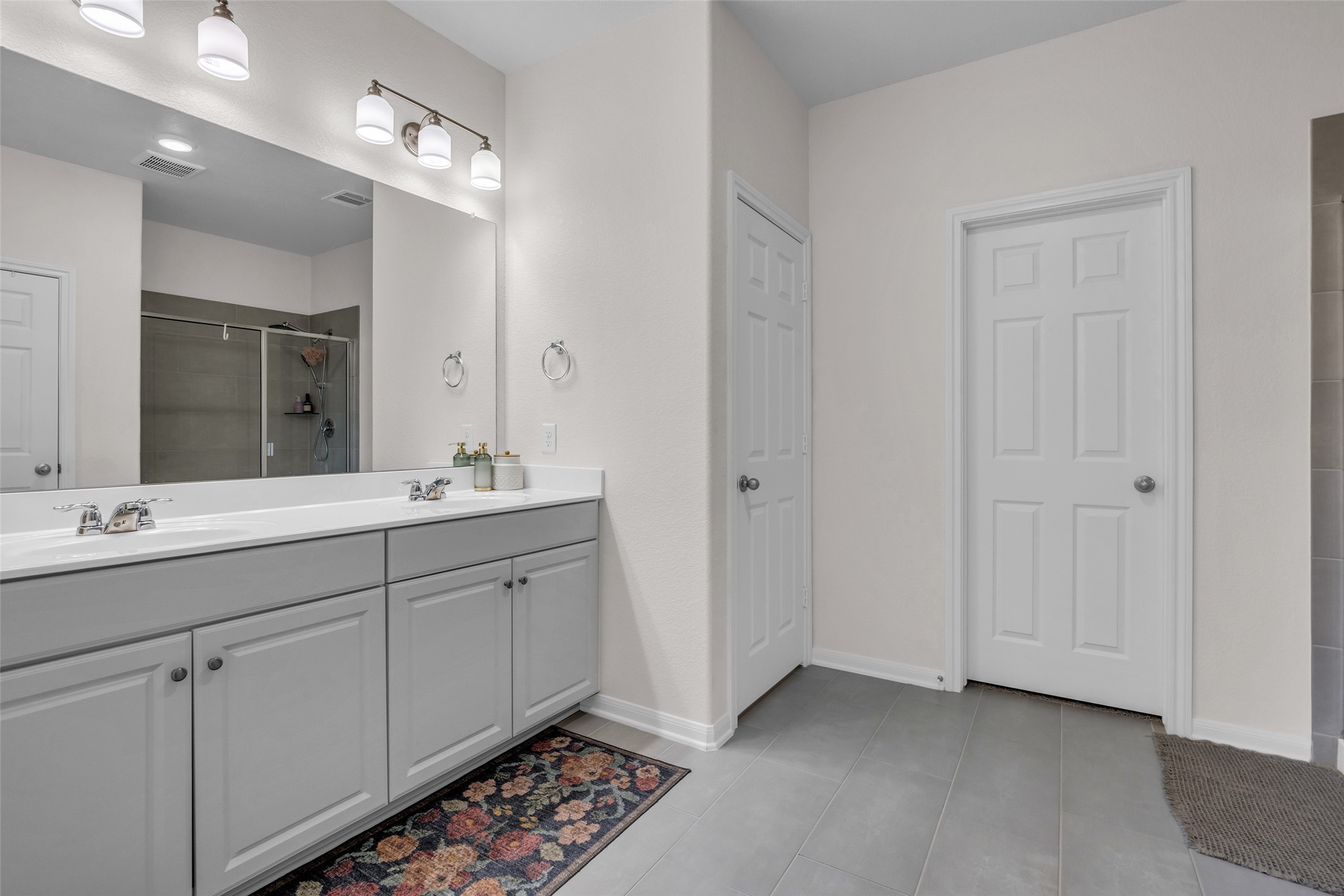 2713 Jumeirah Lane Property Photo 17
