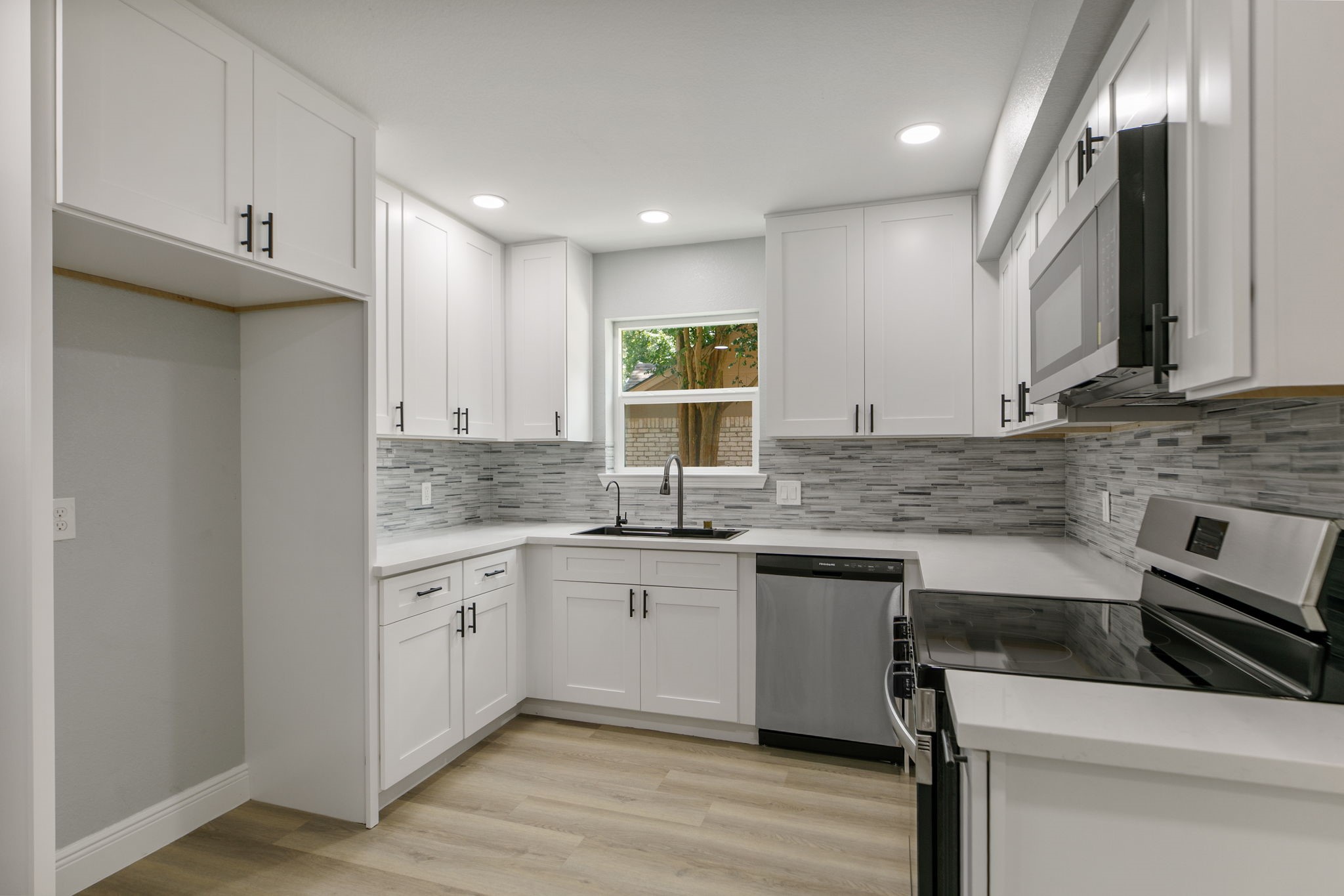 1106 Caspian Lane Property Photo 11