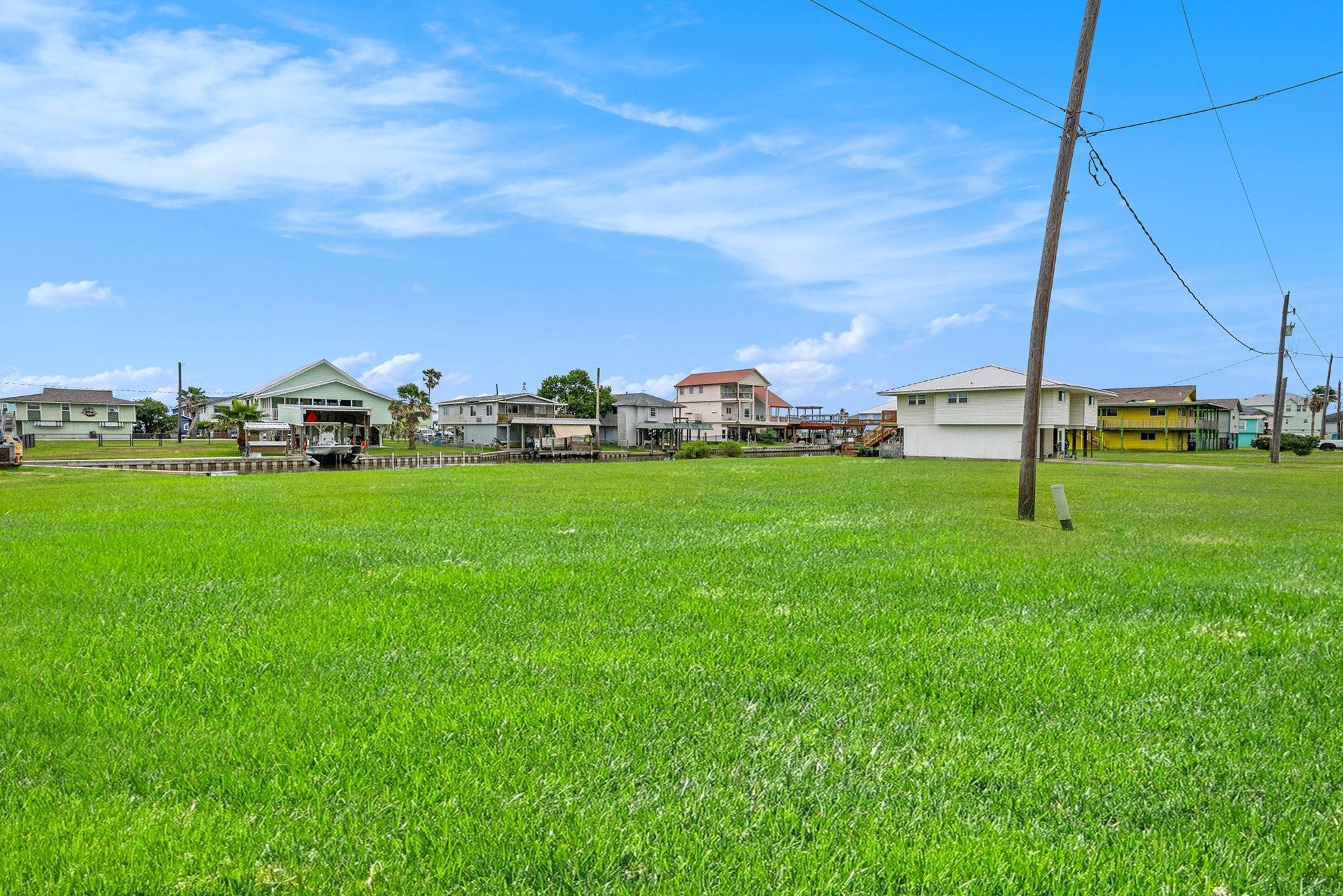 106 Jolly Boat Lane Property Photo 4