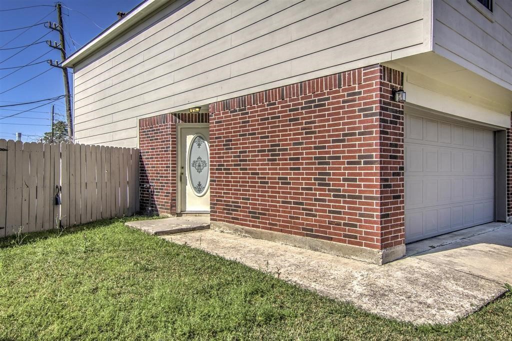 9811 S Galwan Circle Property Photo 2