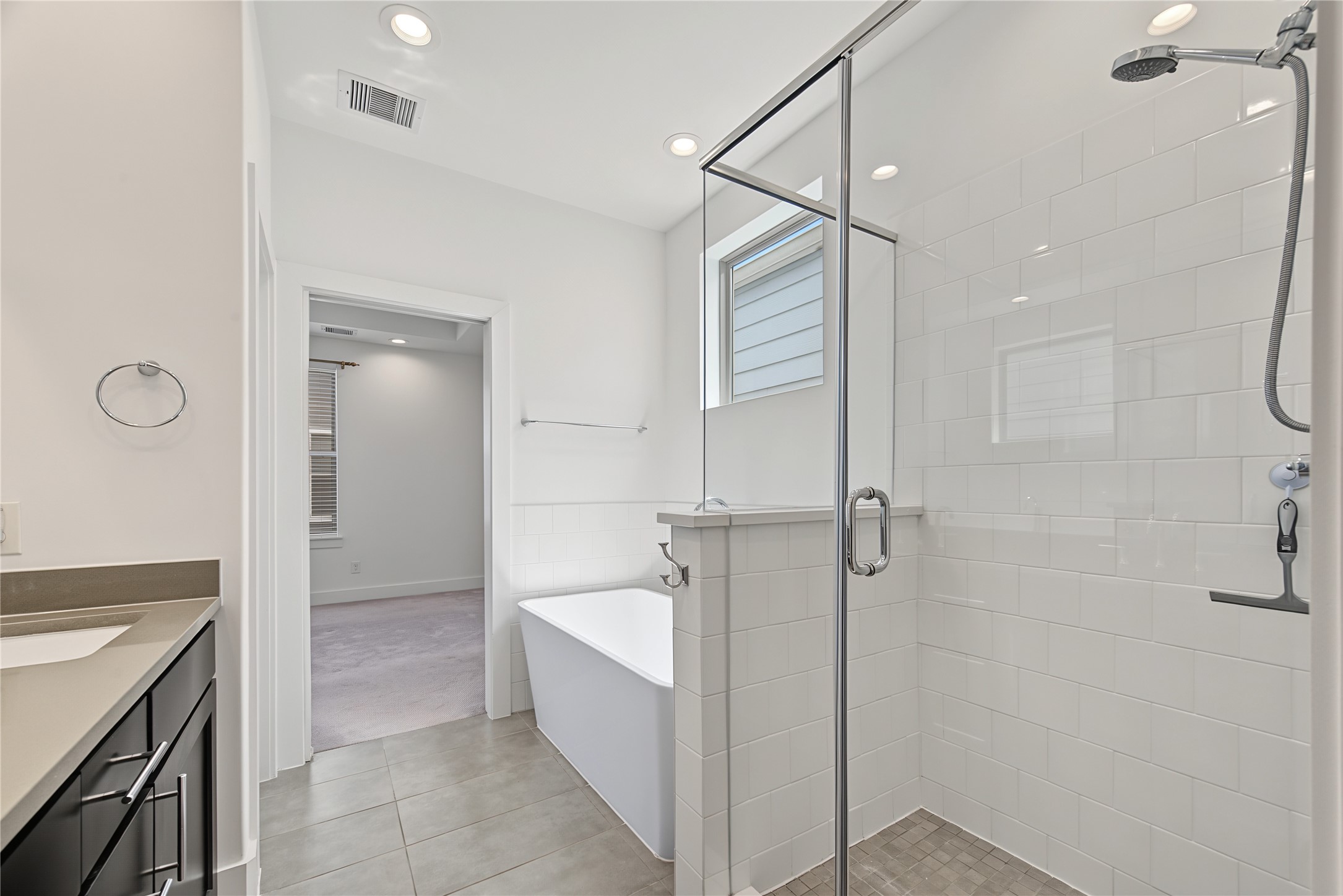 2208 Mcgowen Street Property Photo 26