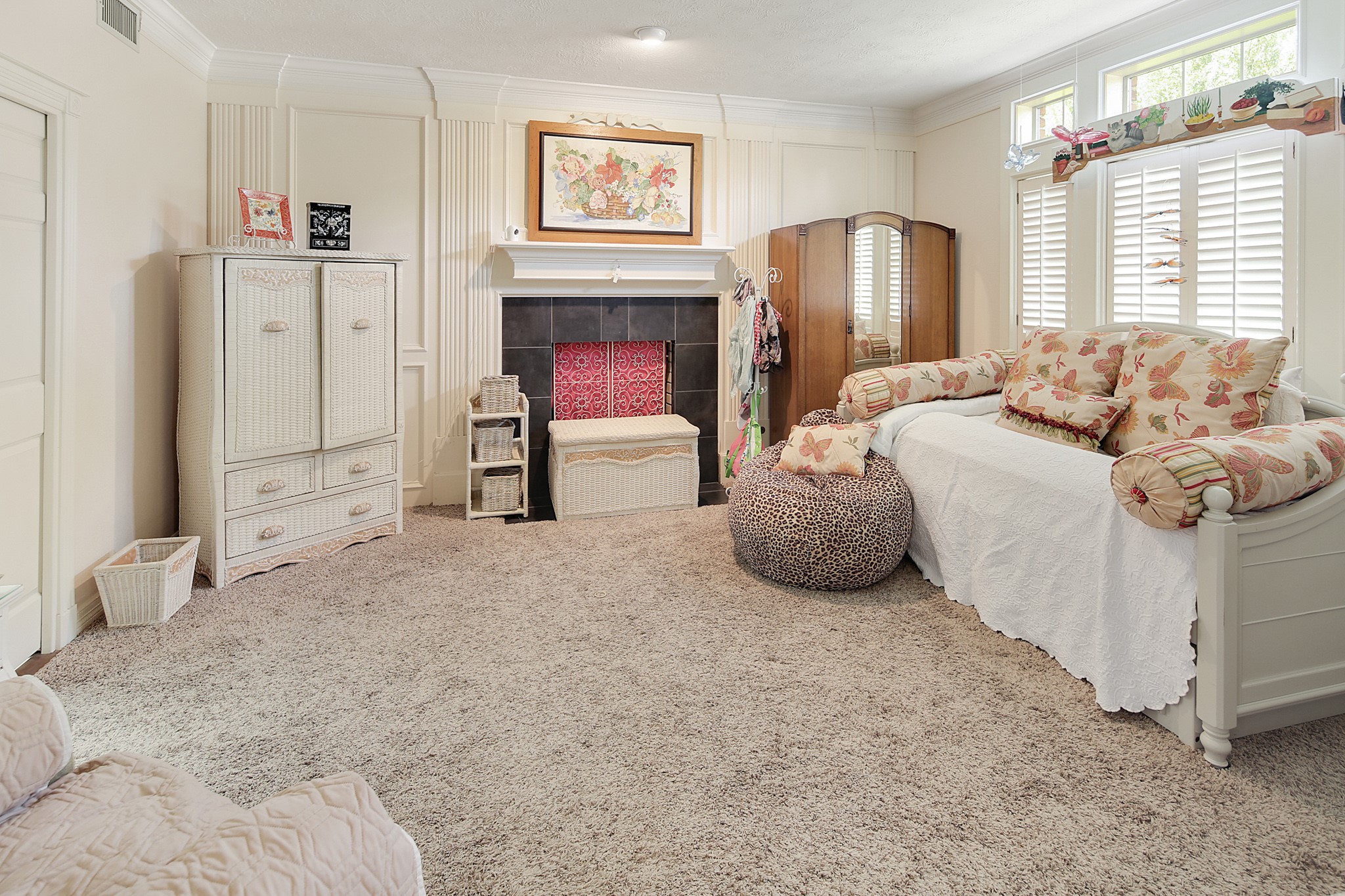 1402 Millcreek Court Property Photo 6