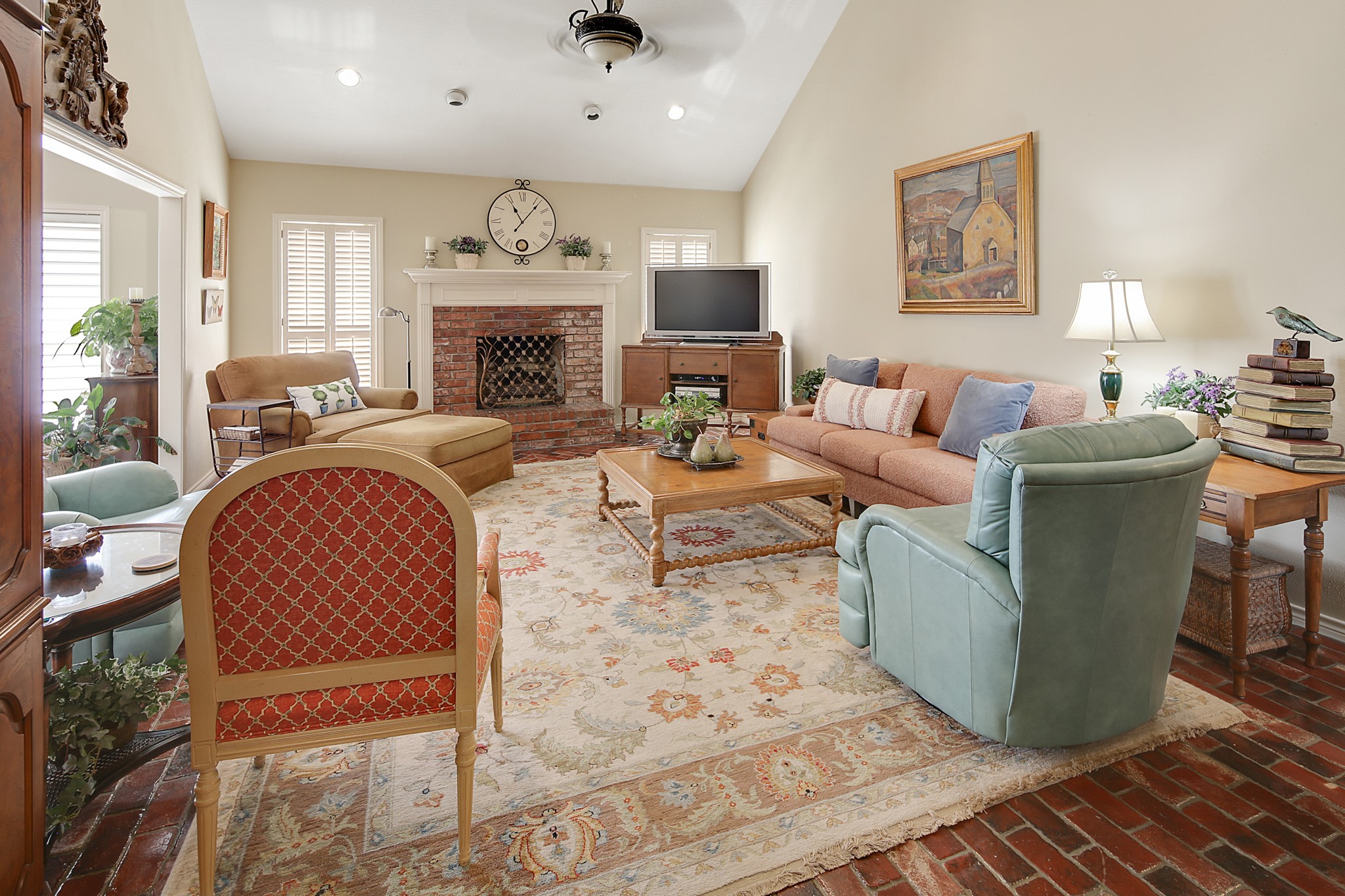 1402 Millcreek Court Property Photo 8