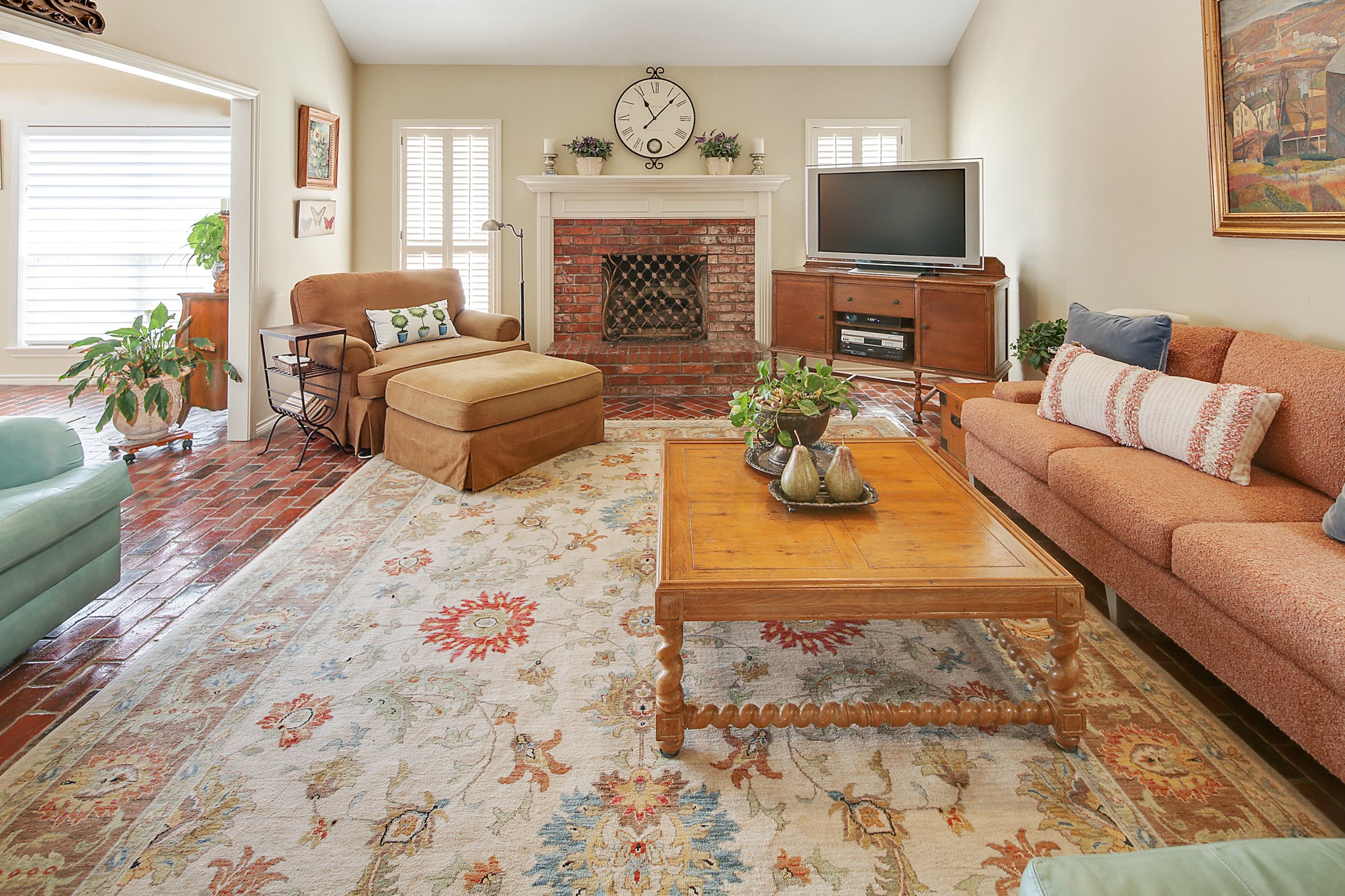 1402 Millcreek Court Property Photo 9
