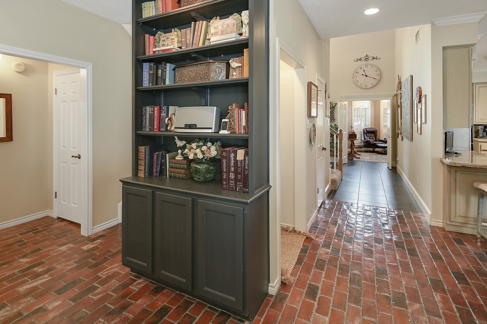 1402 Millcreek Court Property Photo 18
