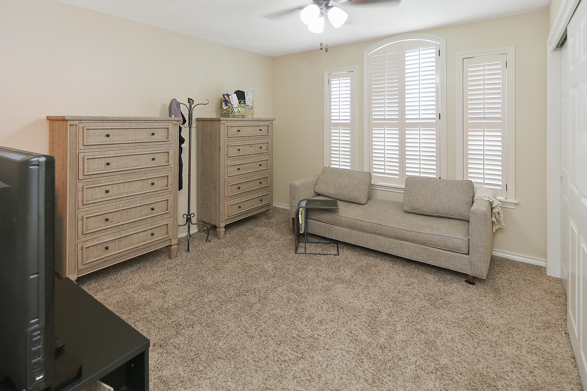 1402 Millcreek Court Property Photo 23