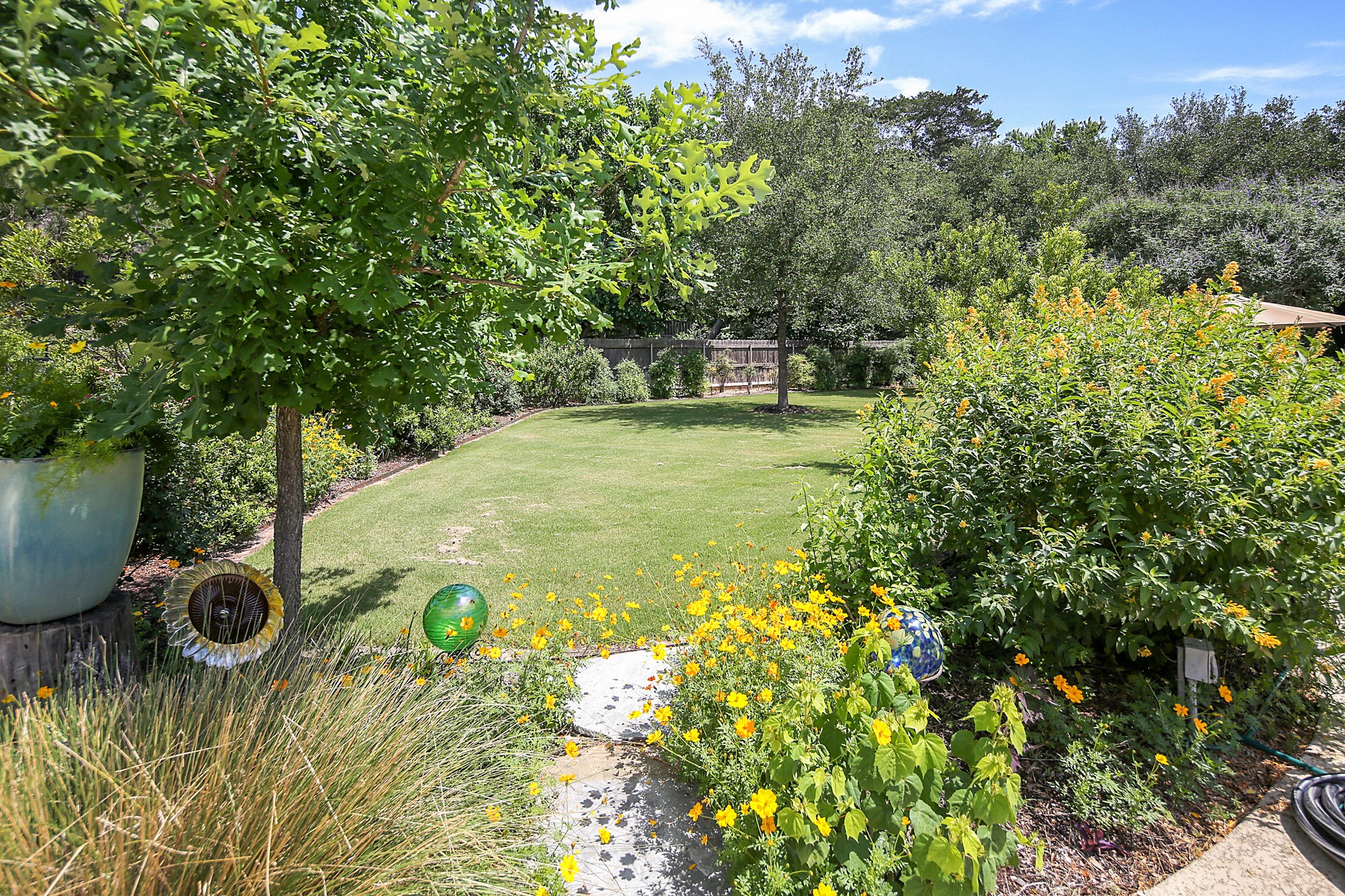 1402 Millcreek Court Property Photo 33