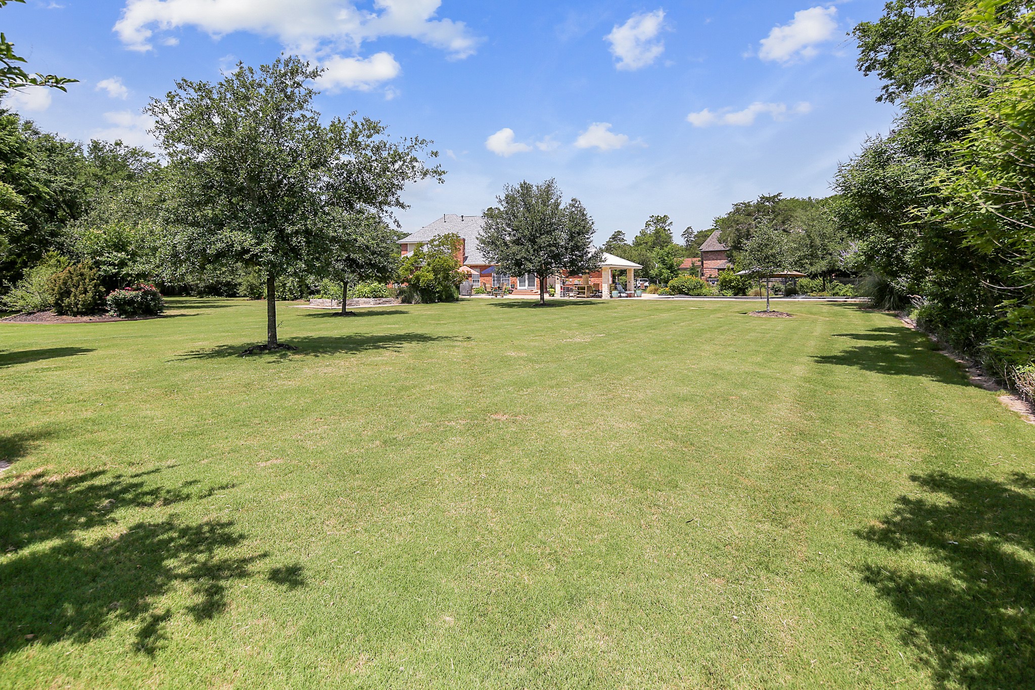 1402 Millcreek Court Property Photo 34