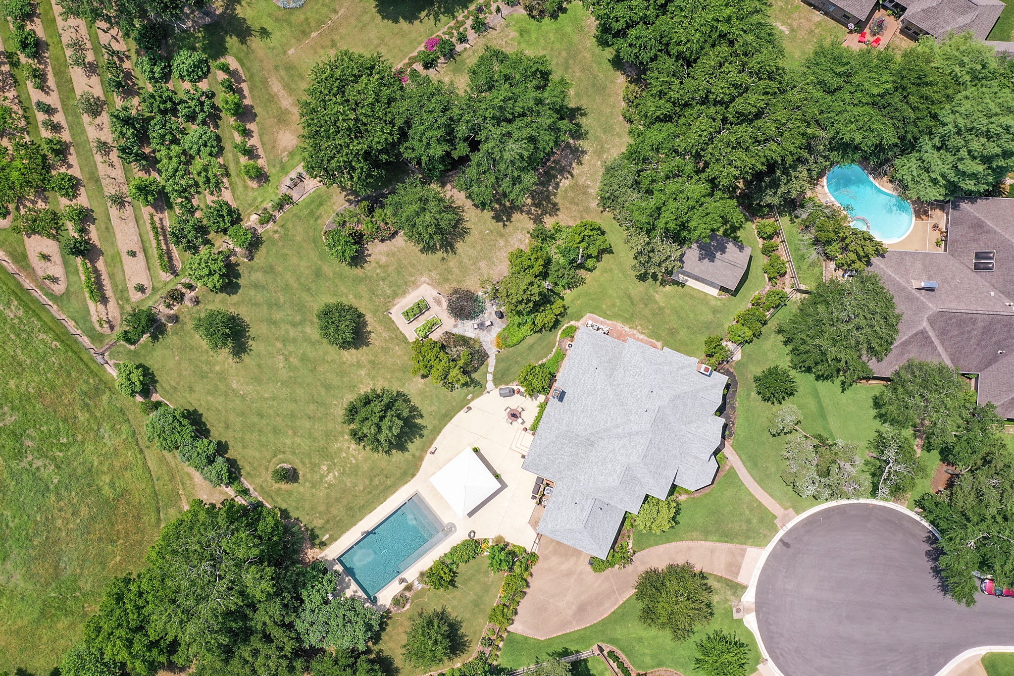 1402 Millcreek Court Property Photo 37