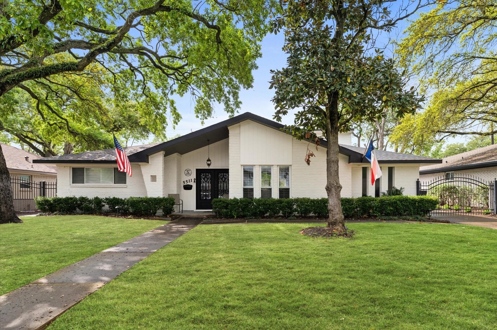 5511 Queensloch Drive Property Photo 1