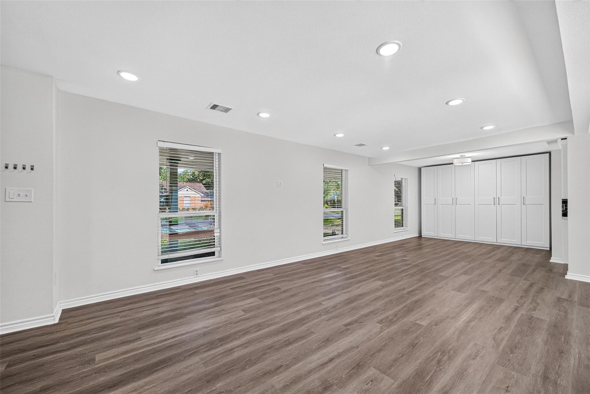 11107 Cedarhurst Drive, Houston Tx 77096 Property Photo 14