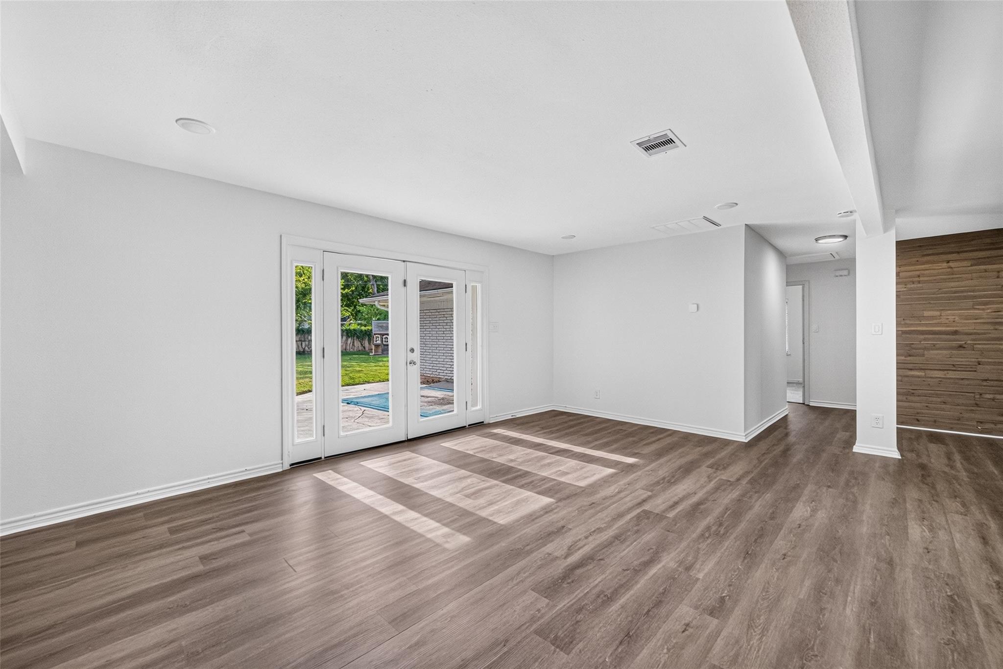11107 Cedarhurst Drive, Houston Tx 77096 Property Photo 18