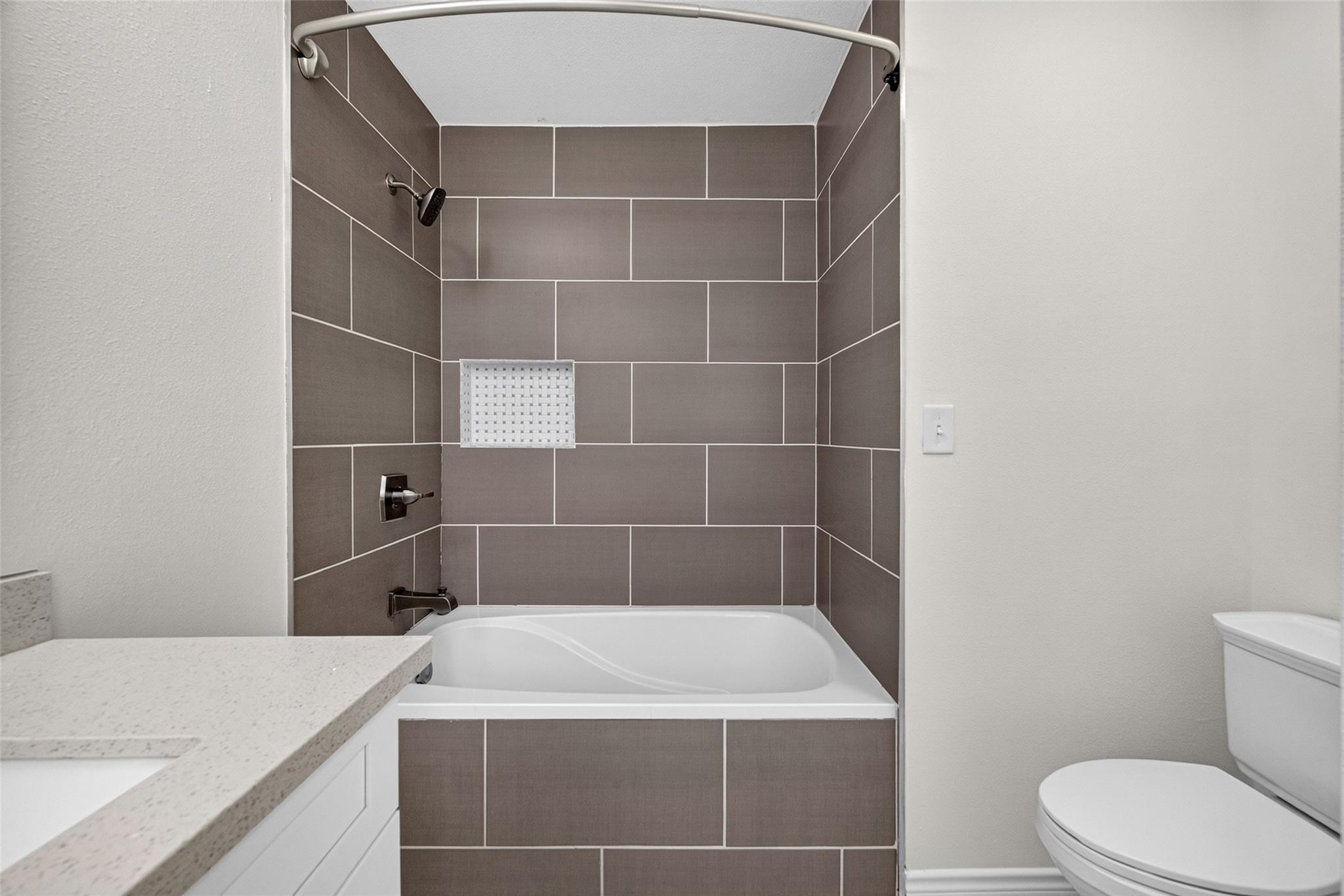 11107 Cedarhurst Drive Property Photo 24