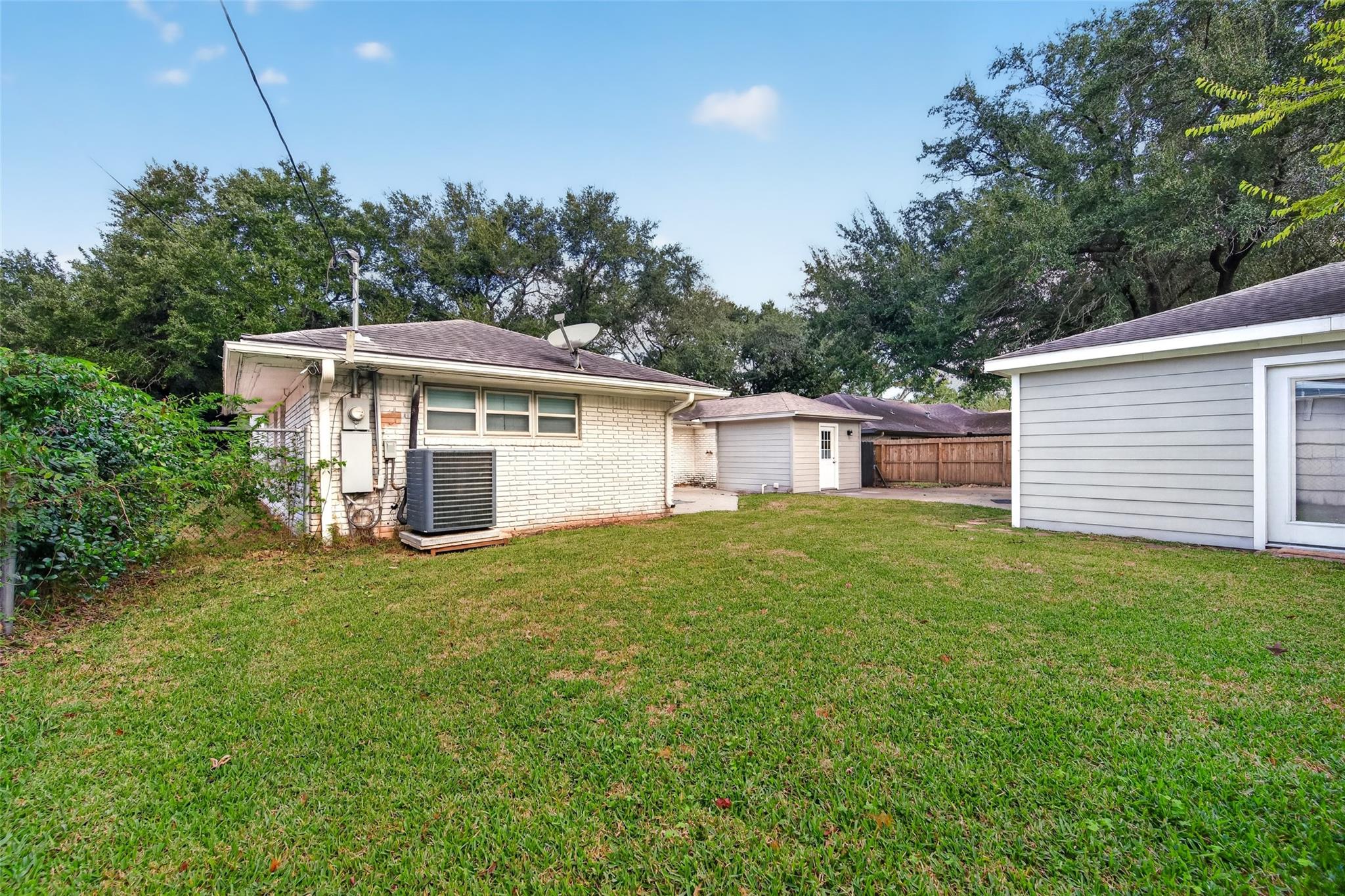 11107 Cedarhurst Drive, Houston Tx 77096 Property Photo 39