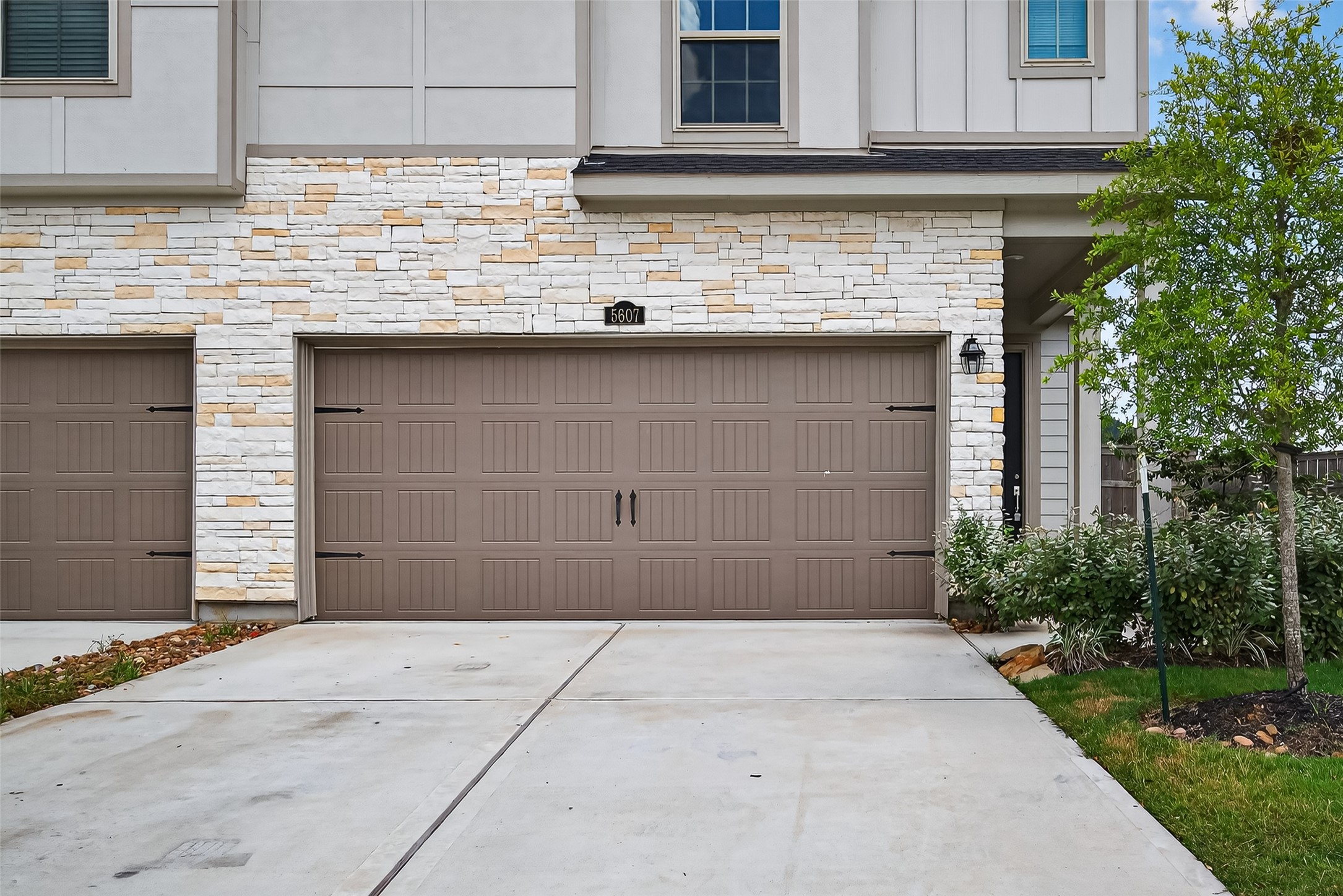 5607 Foggy Vine Court Property Photo 4