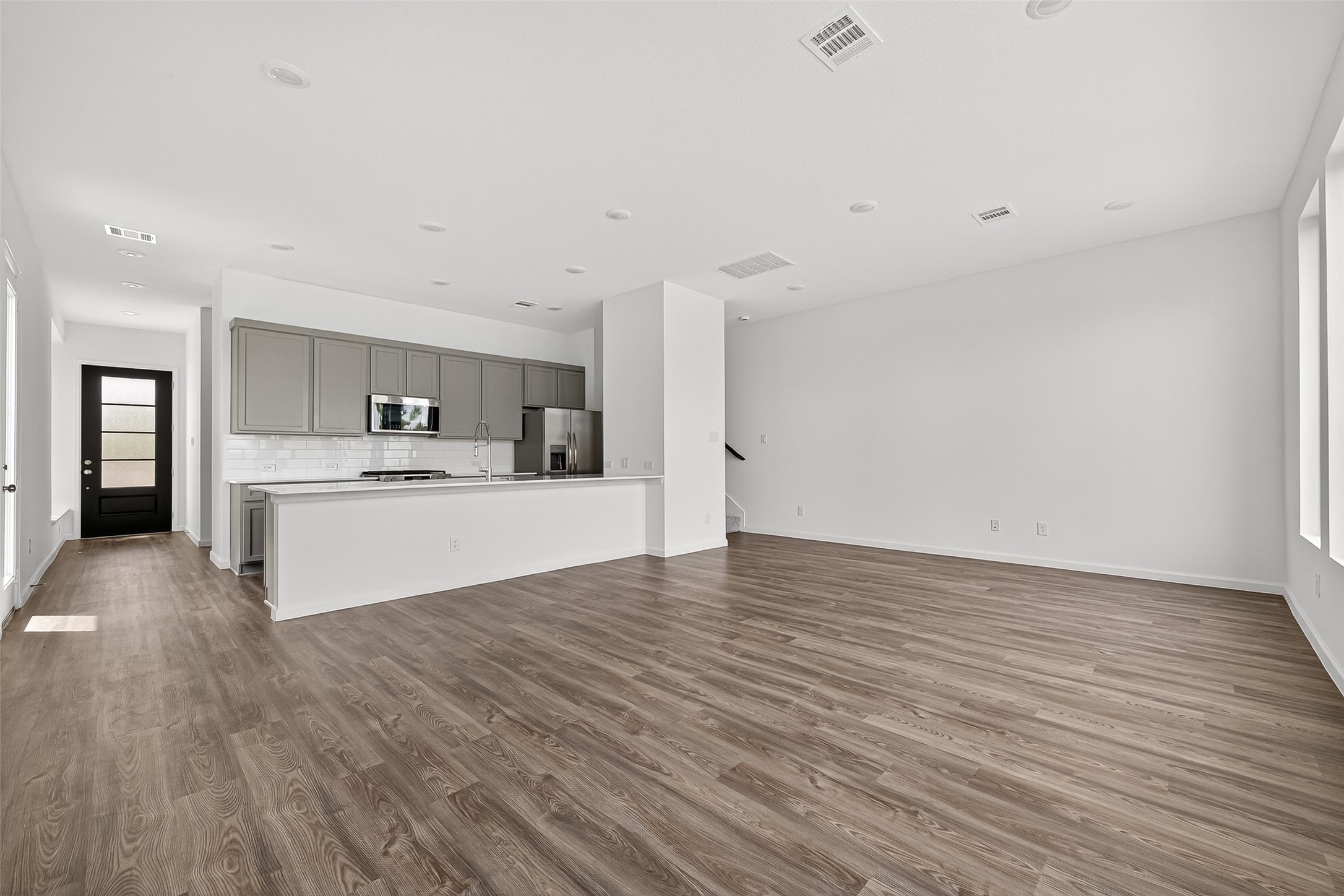 5607 Foggy Vine Court Property Photo 8