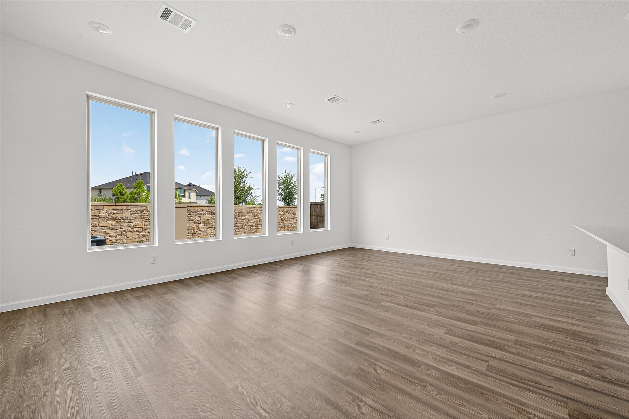 5607 Foggy Vine Court Property Photo 11