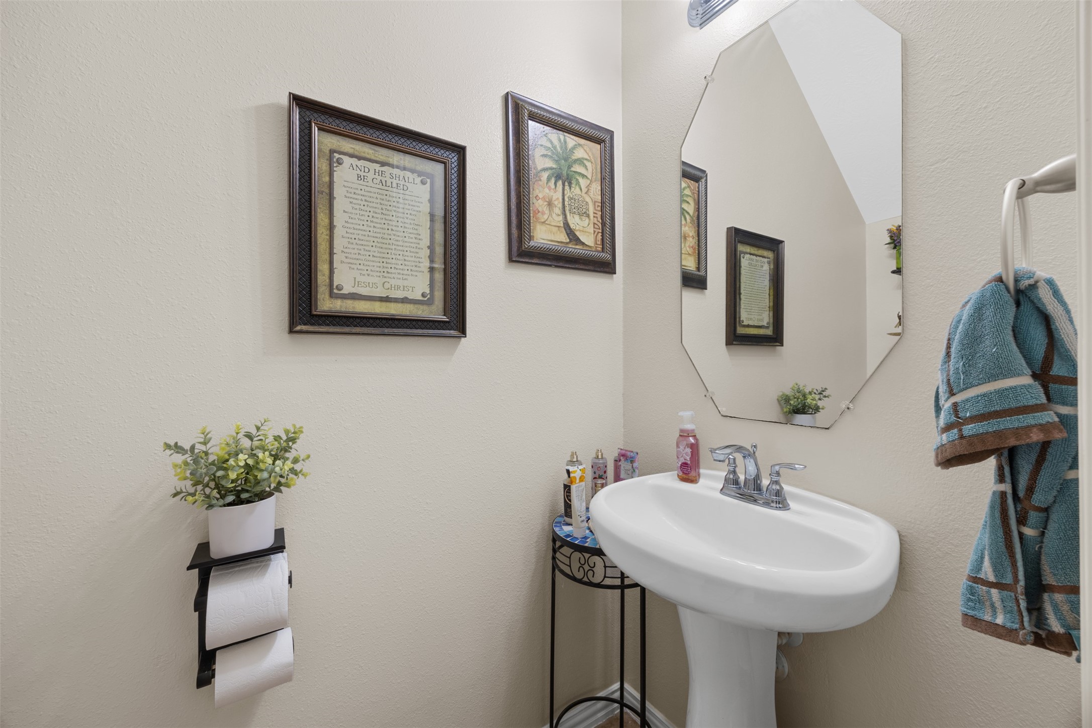 24415 Lakecrest Bend Drive Property Photo 8