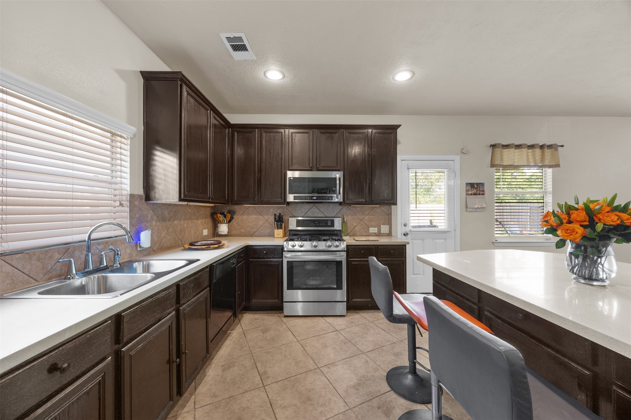 24415 Lakecrest Bend Drive Property Photo 11