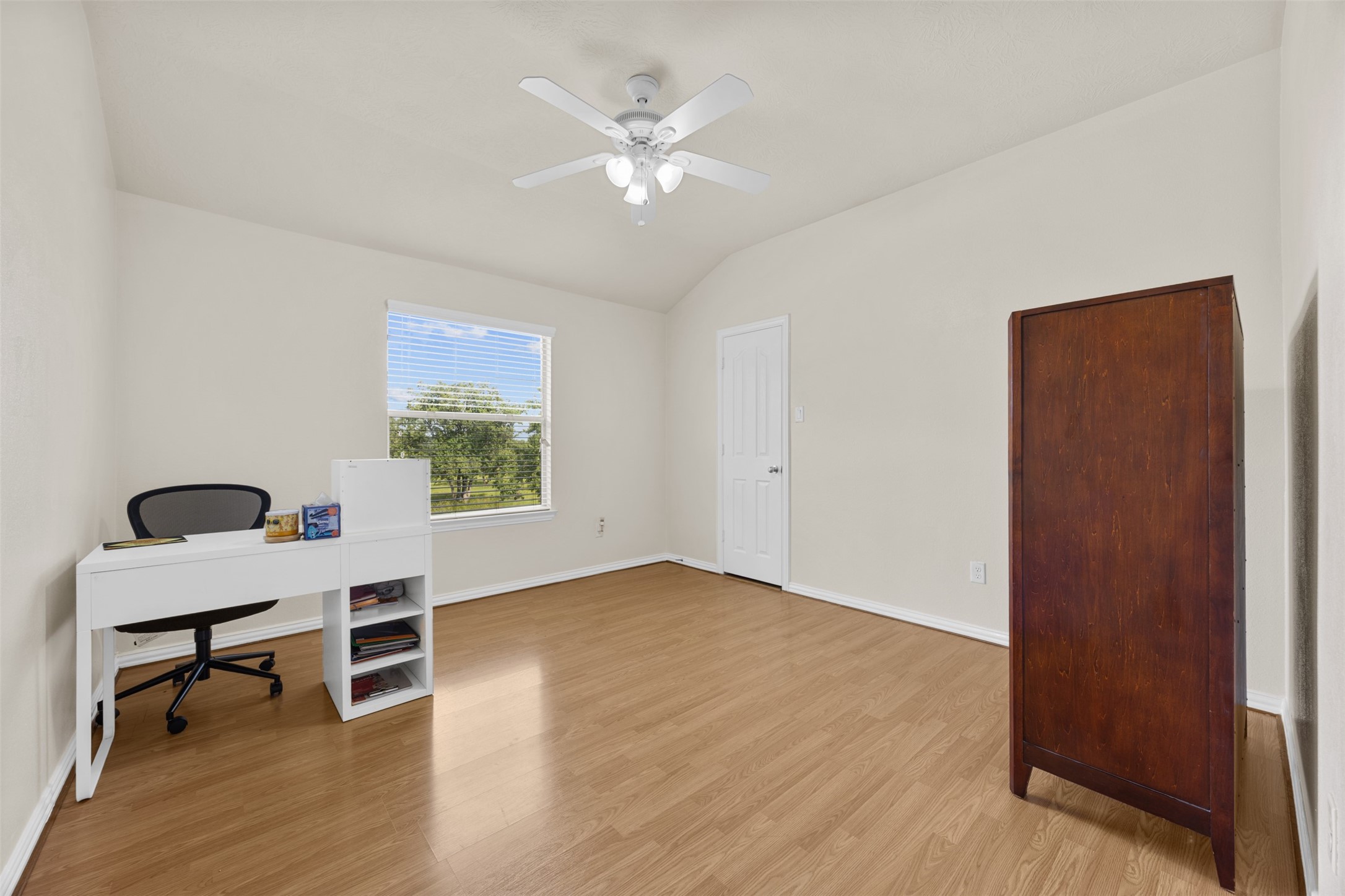 24415 Lakecrest Bend Drive Property Photo 20