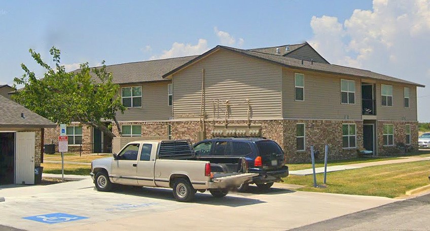 1501 Newland Dr Property Photo 3