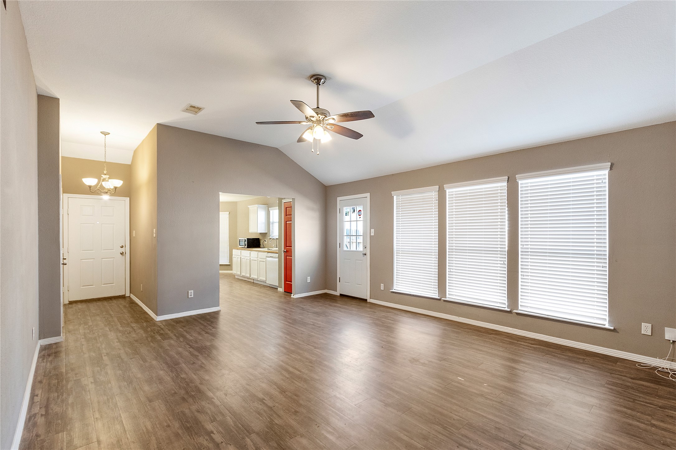 17818 Bullis Gap Drive Property Photo 4