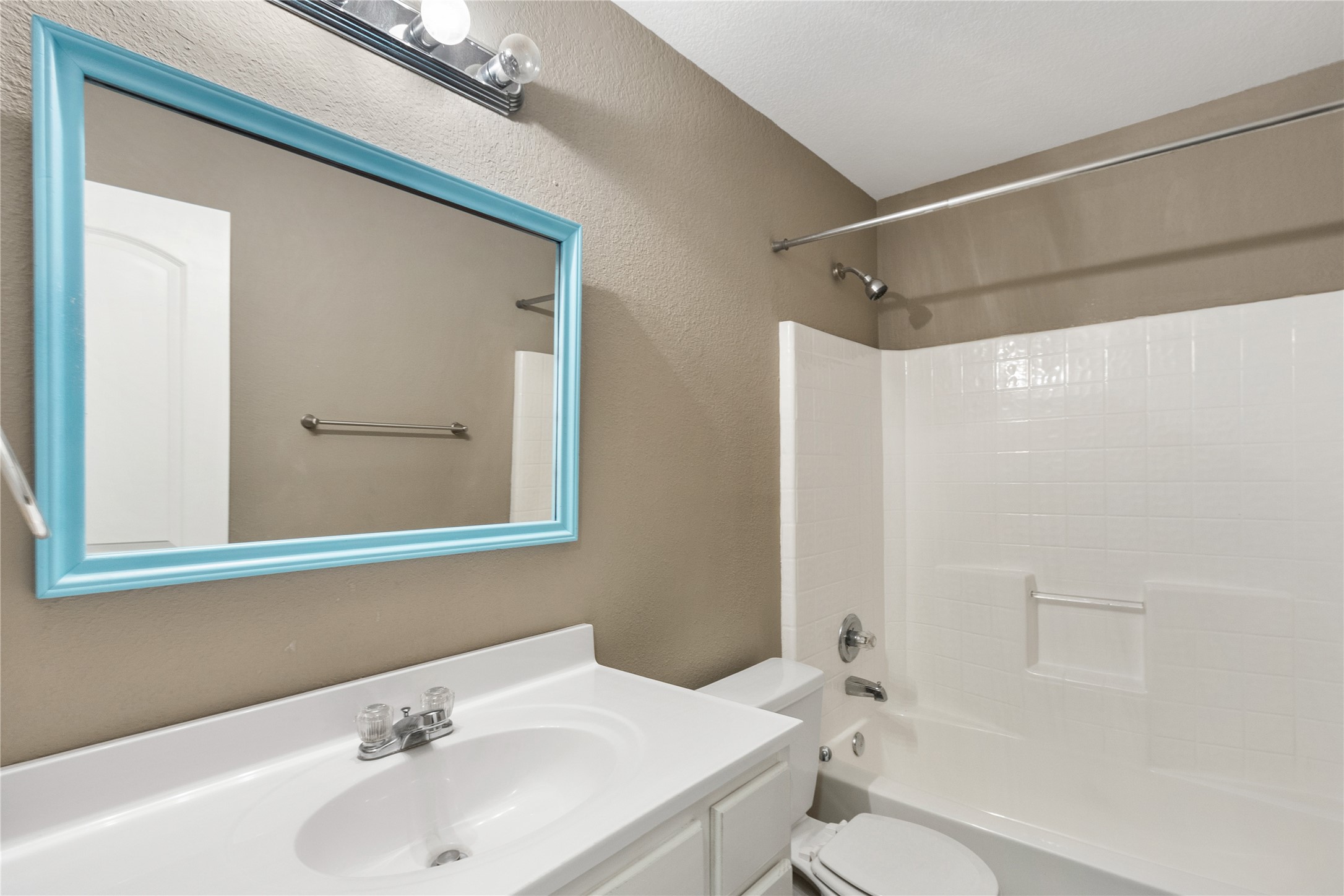 17818 Bullis Gap Drive Property Photo 20
