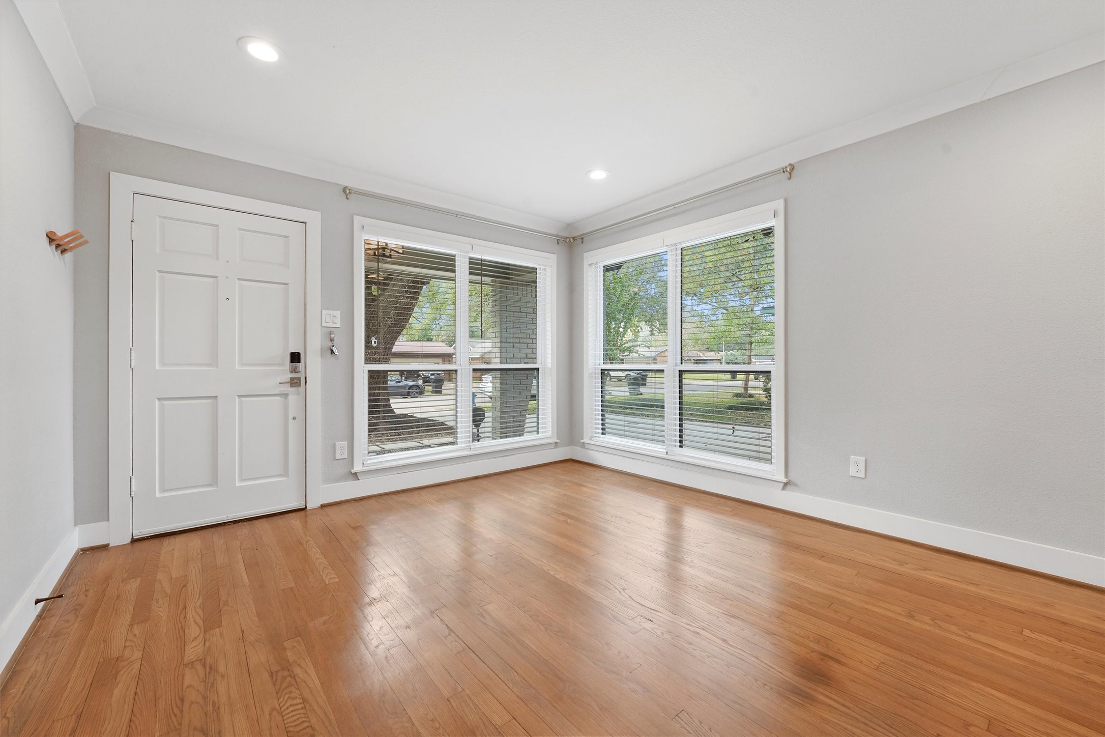 4614 Carleen Road Property Photo 4