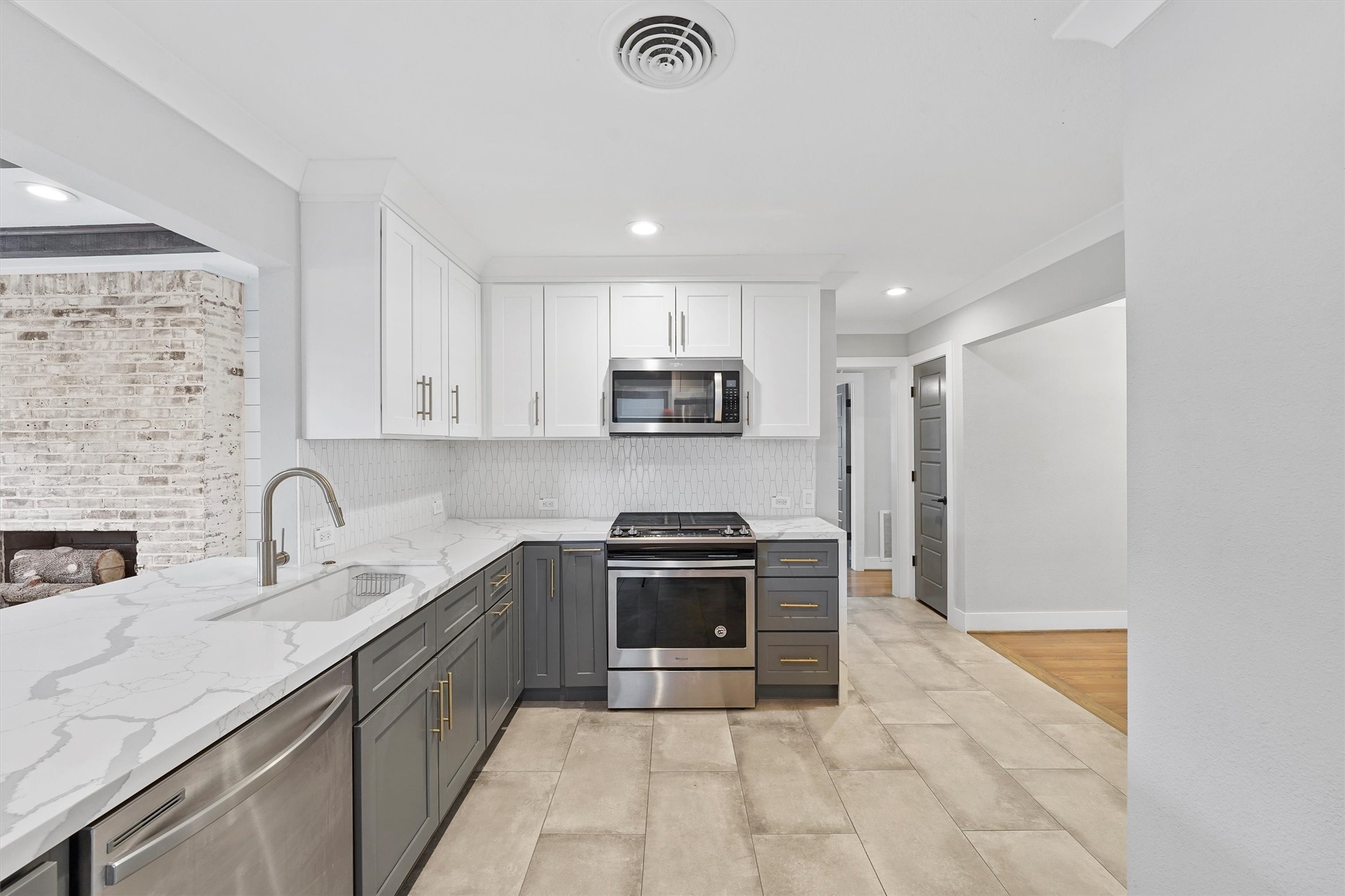 4614 Carleen Road Property Photo 10