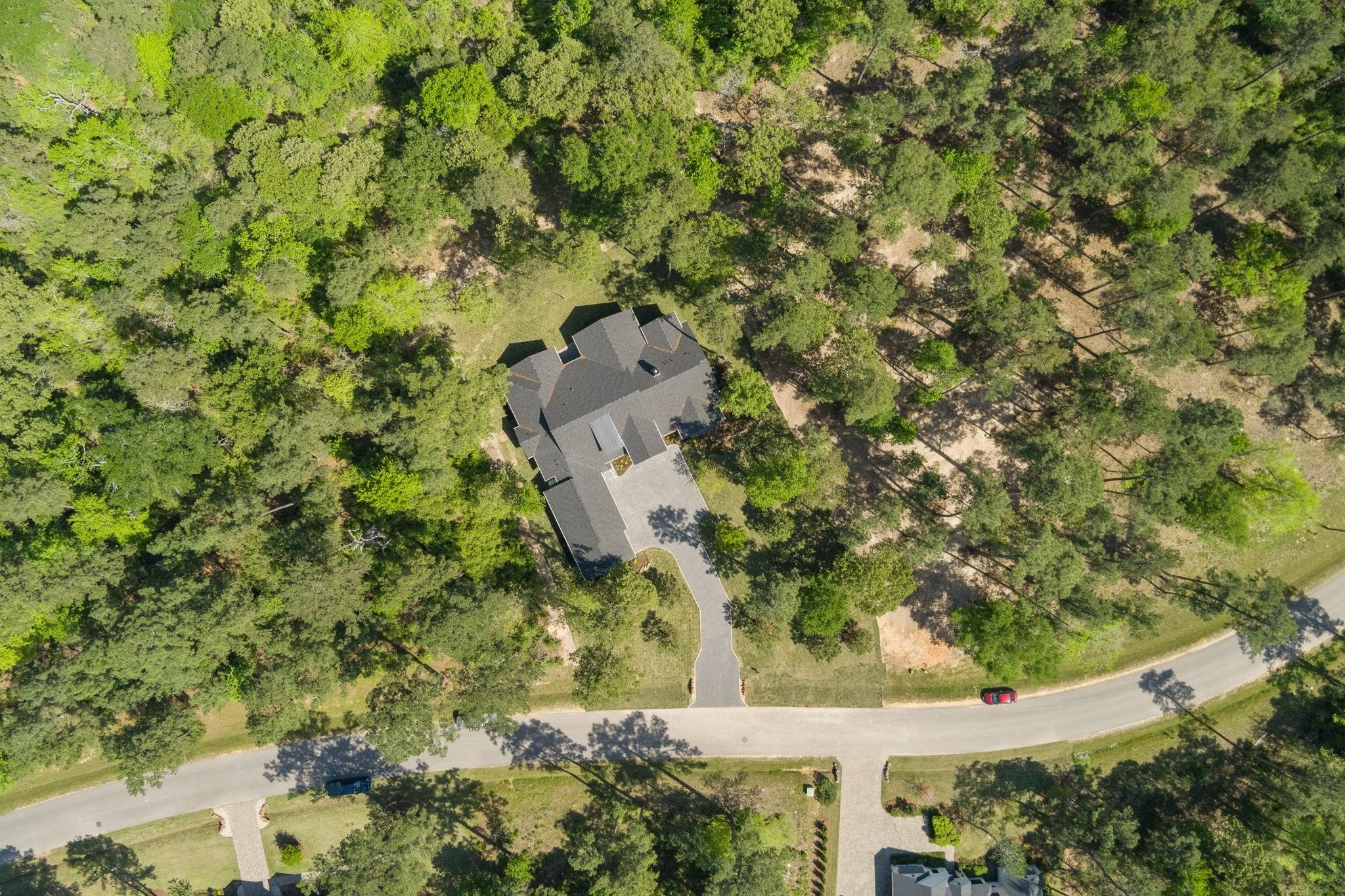 4458 Lily Bean Rd Property Photo 4
