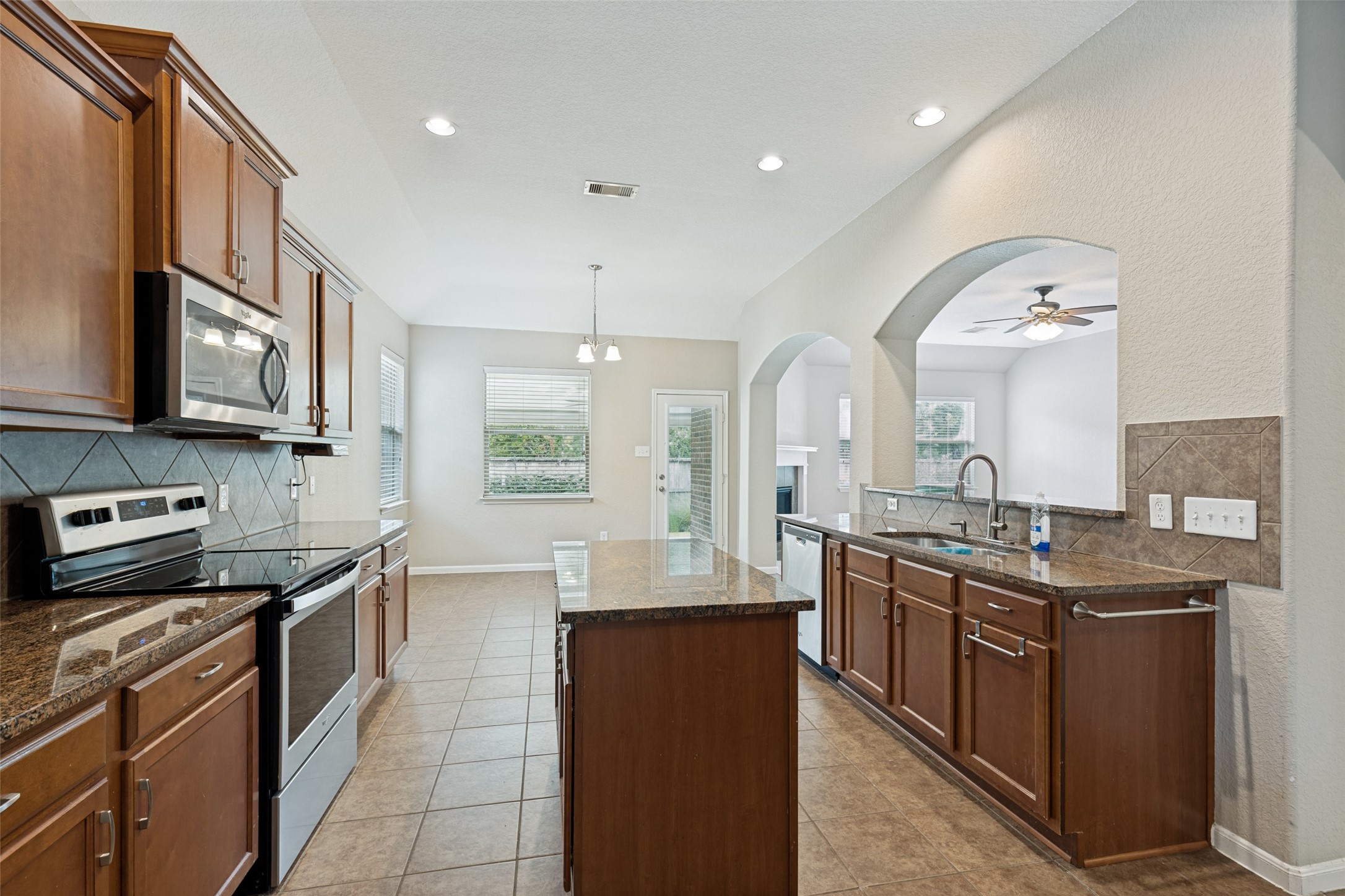 150 Magnolia Grove Lane Property Photo 11