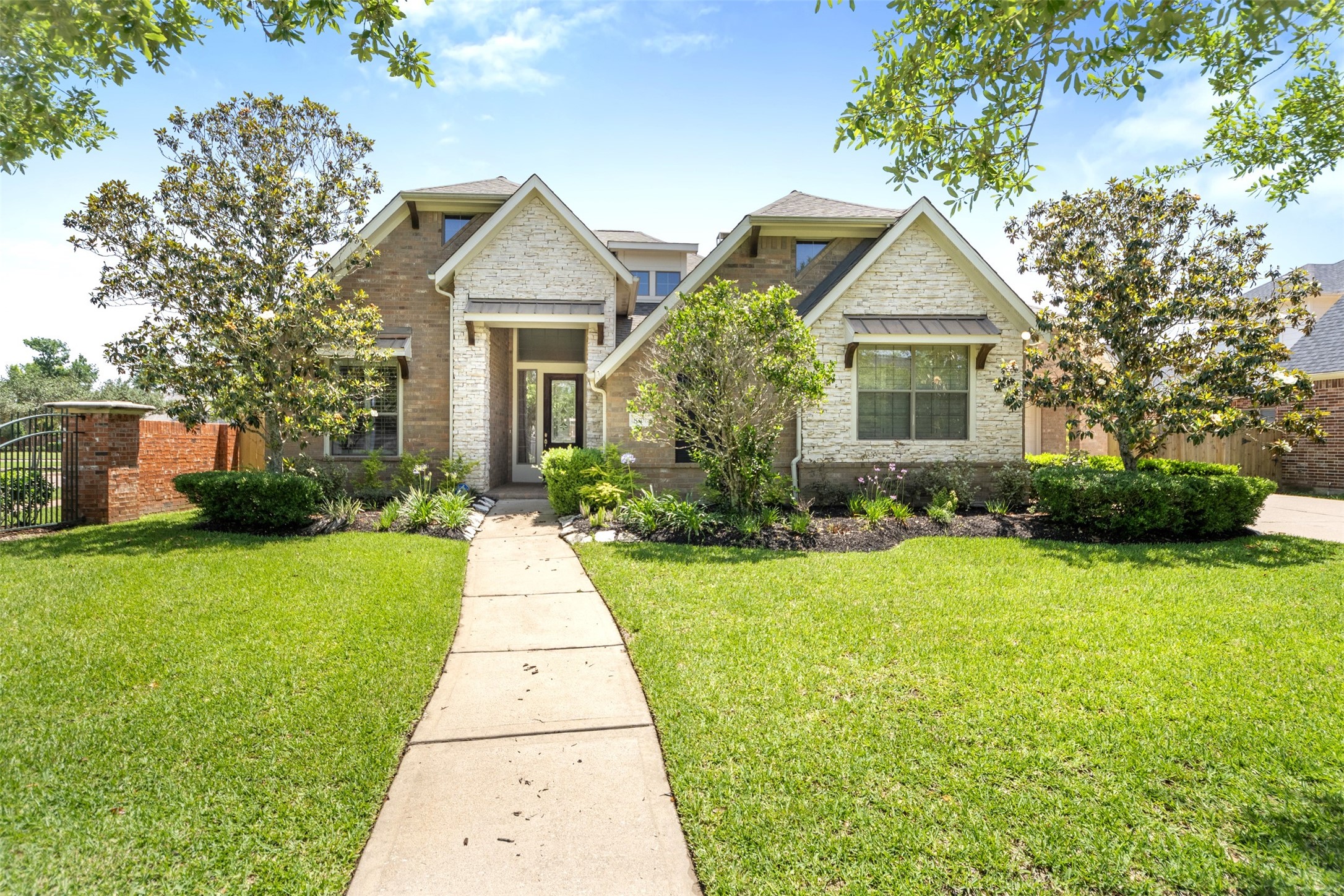 8706 Bloomfield Turn Property Photo 1